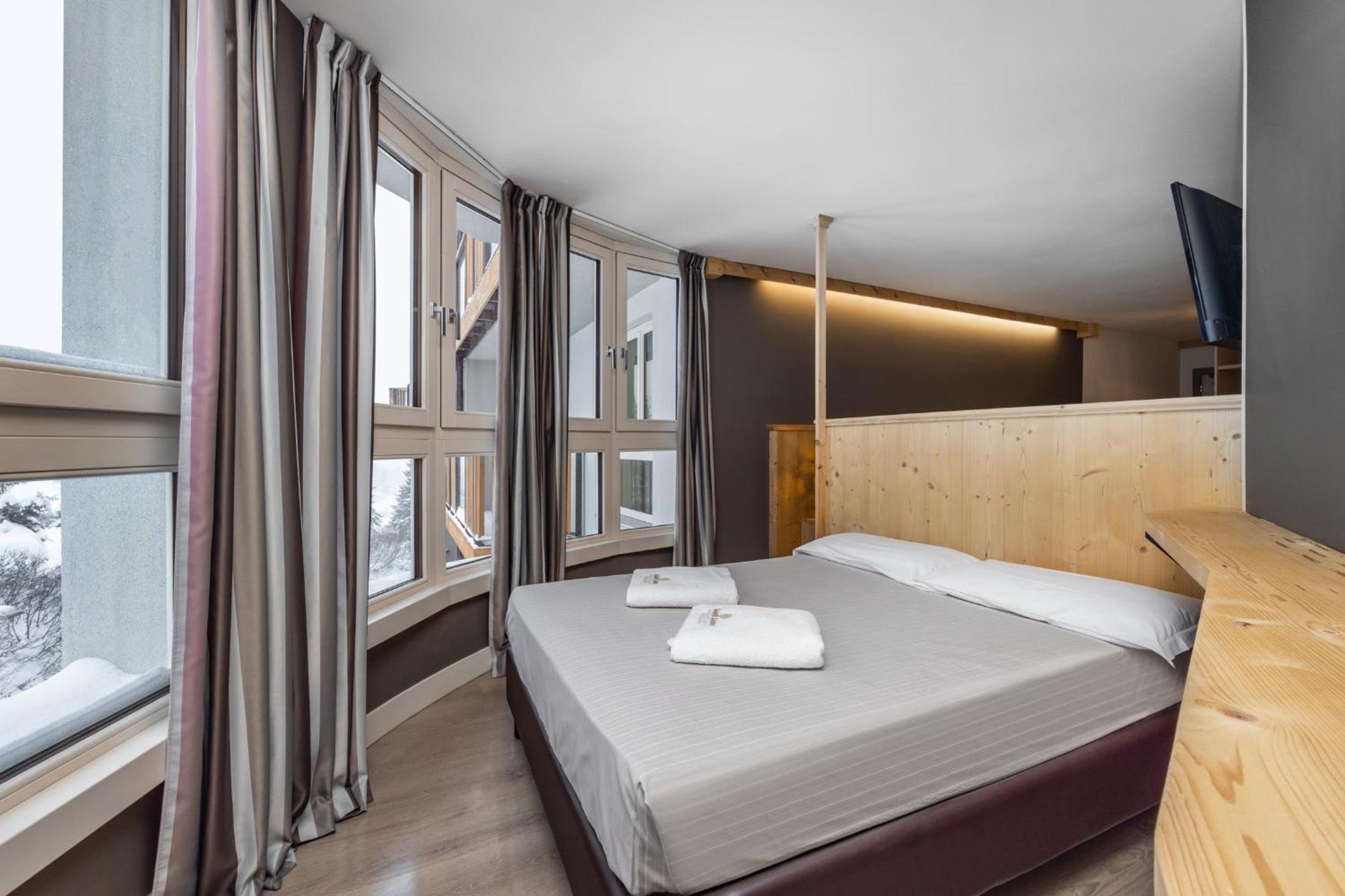 Superior Quadruple Room - Photo 2