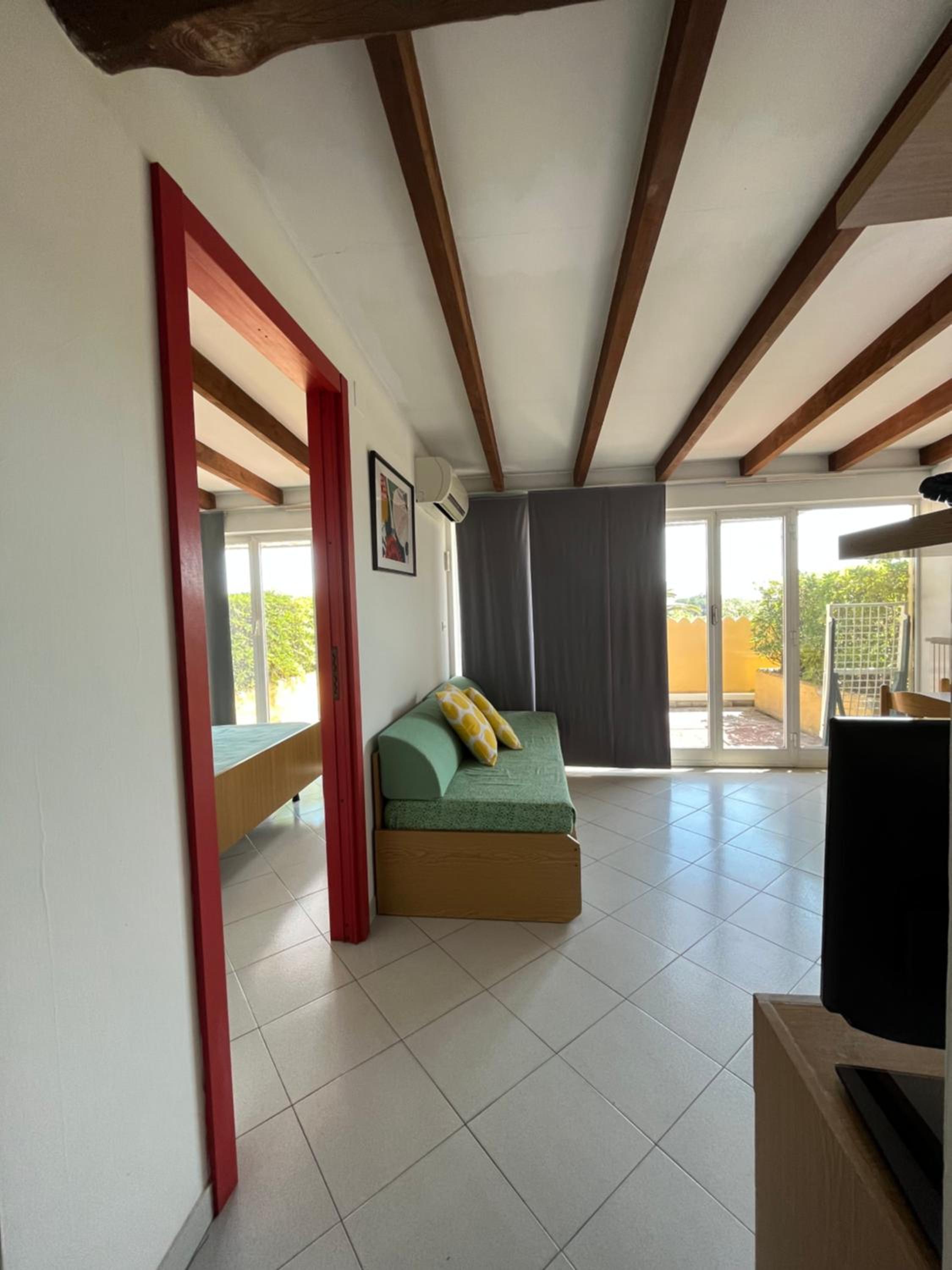 One-Bedroom Apartment (4 Adults)