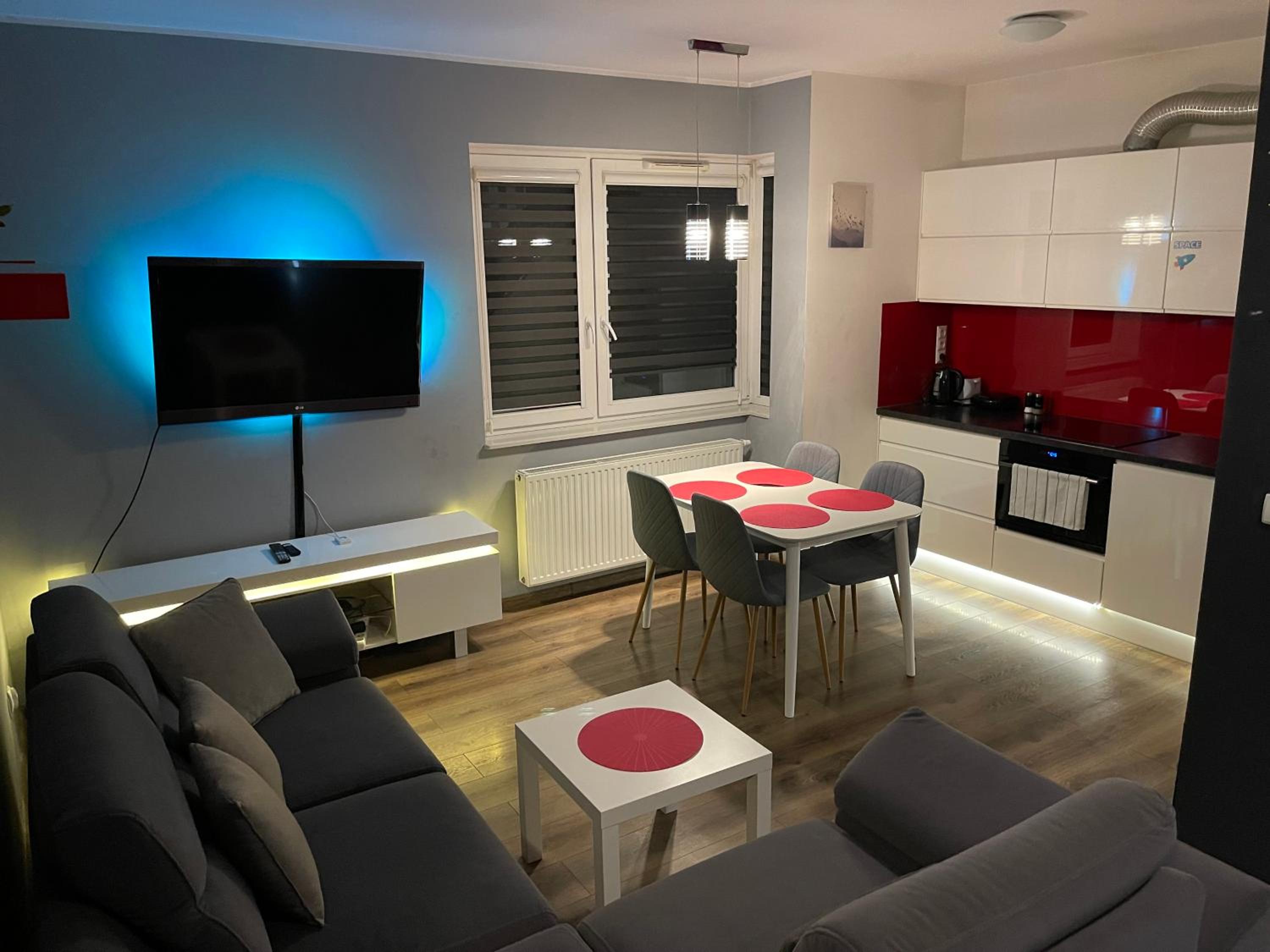 One-Bedroom Apartment - Photo 1