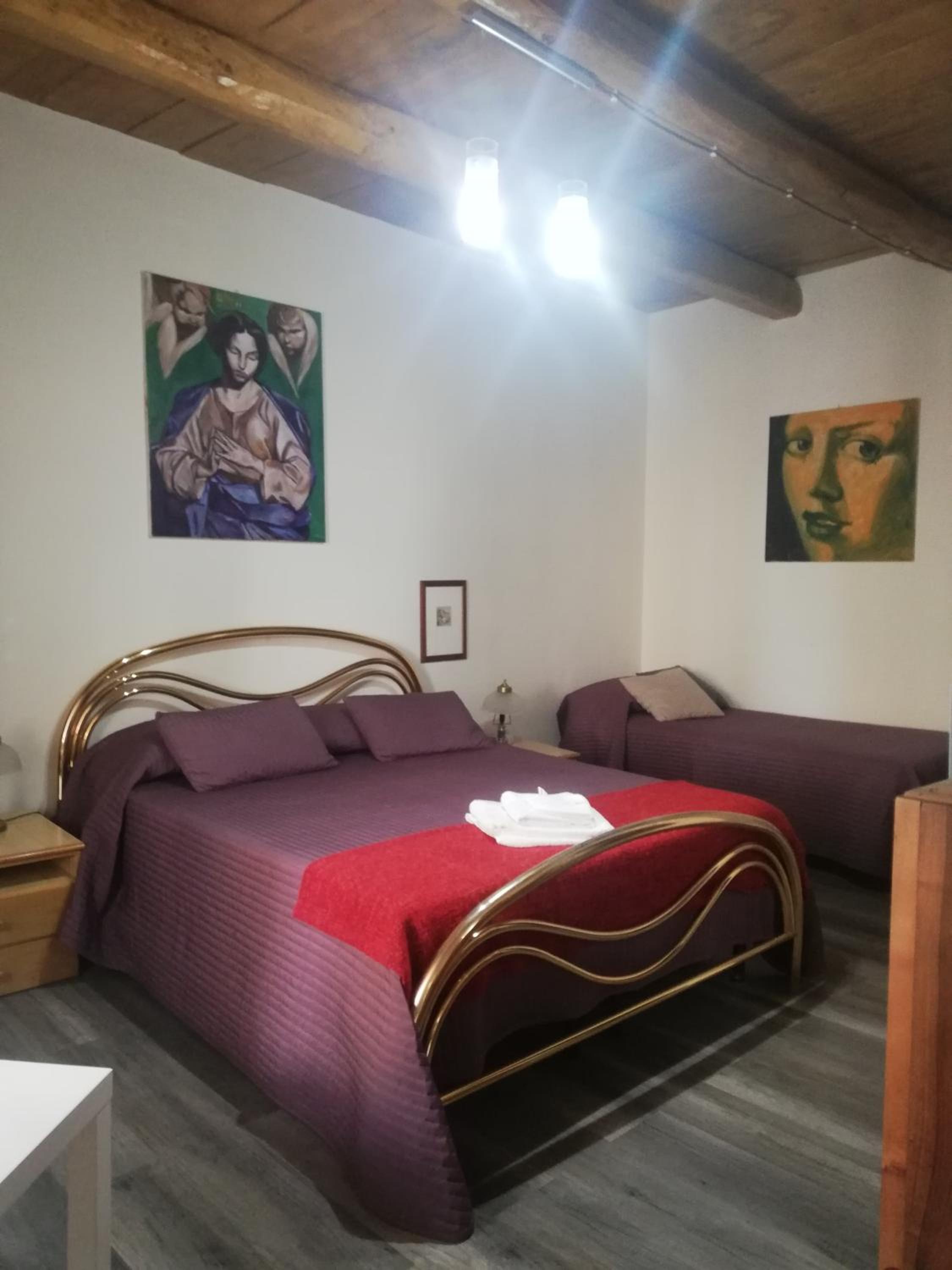Triple Room with Balcony - Photo 7