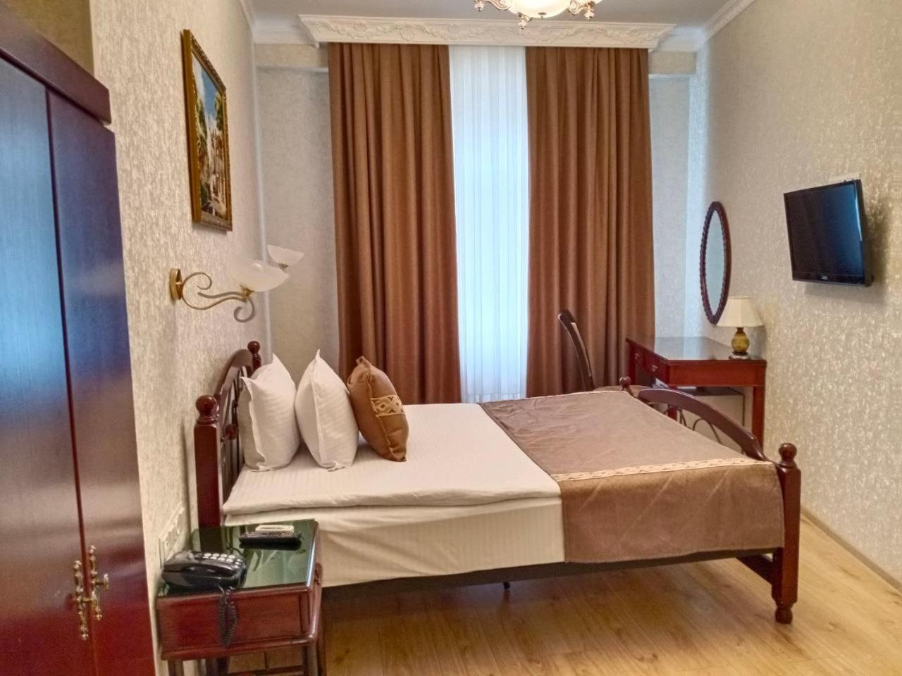 Single Room photo 2