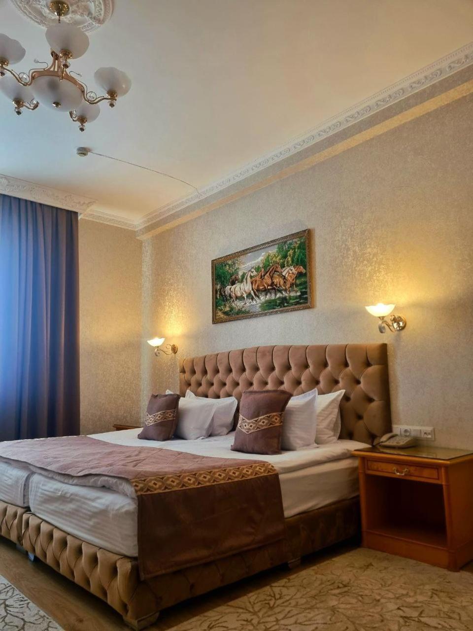 Large Double Room photo 1