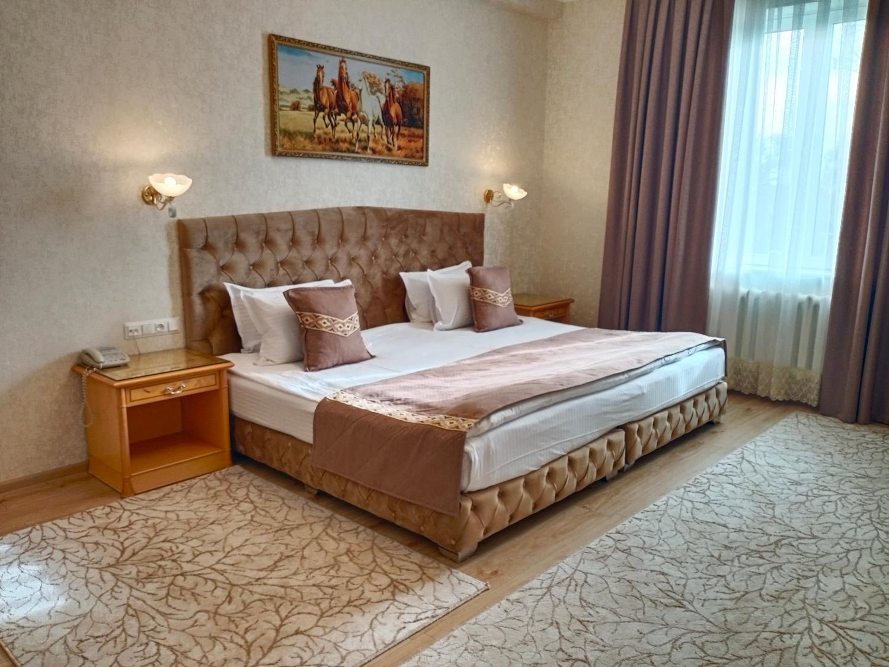 Large Double Room photo 2