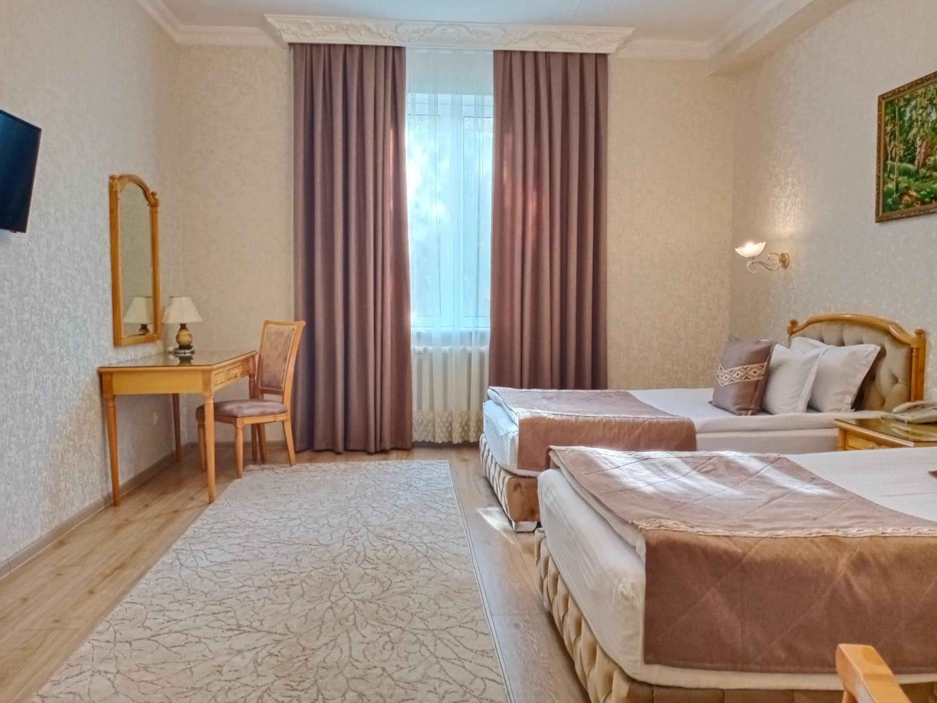 Large Twin Room photo 2