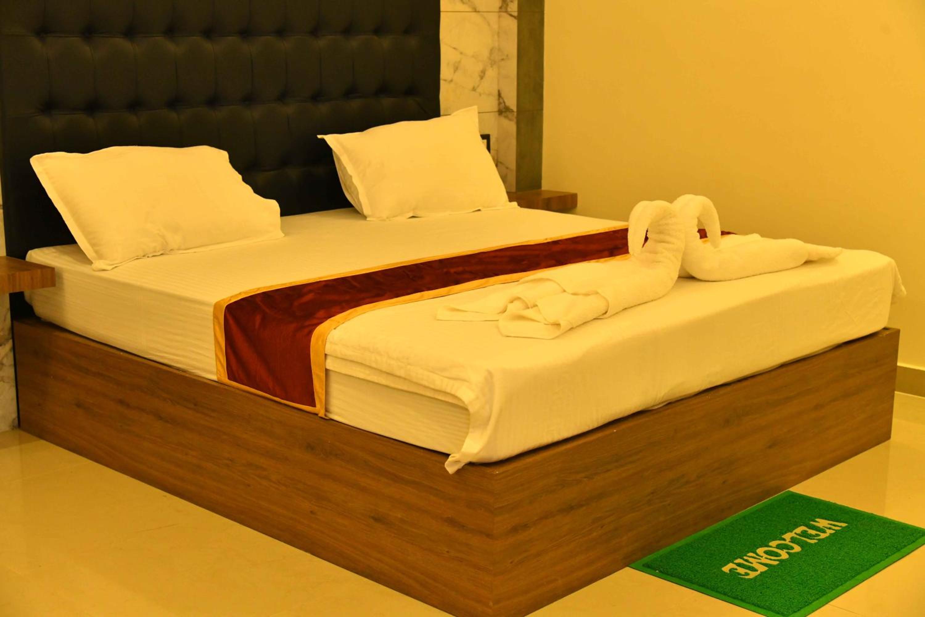 Deluxe Double Or Twin Room With Balcony