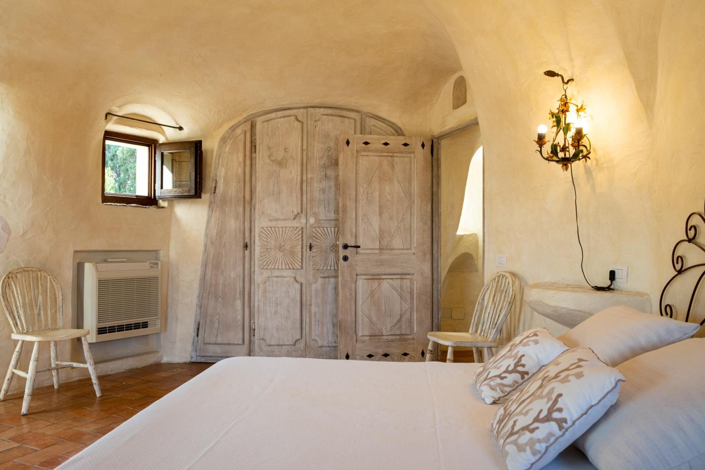 Villa photo 1