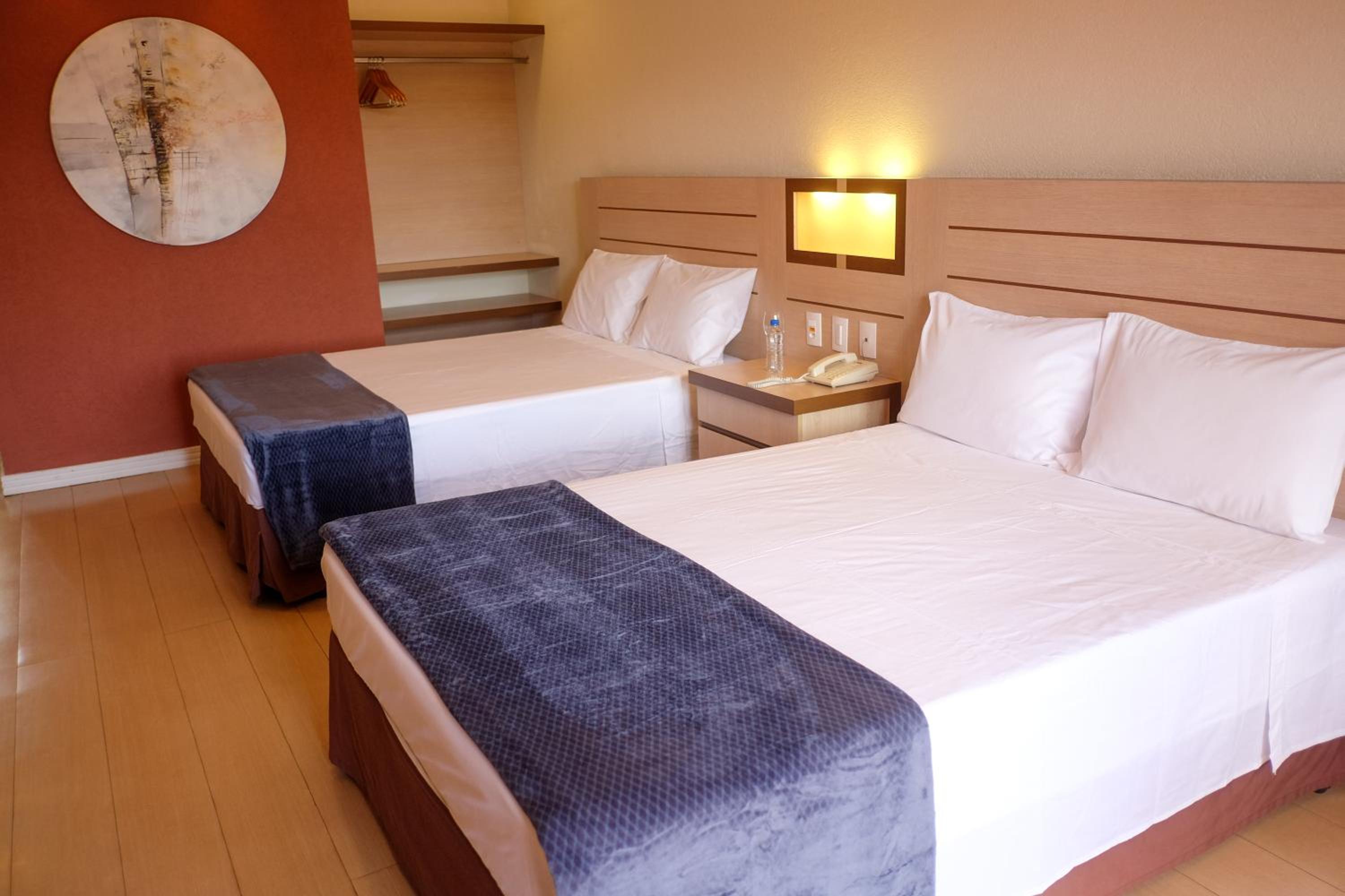 Deluxe Quadruple Room photo 2