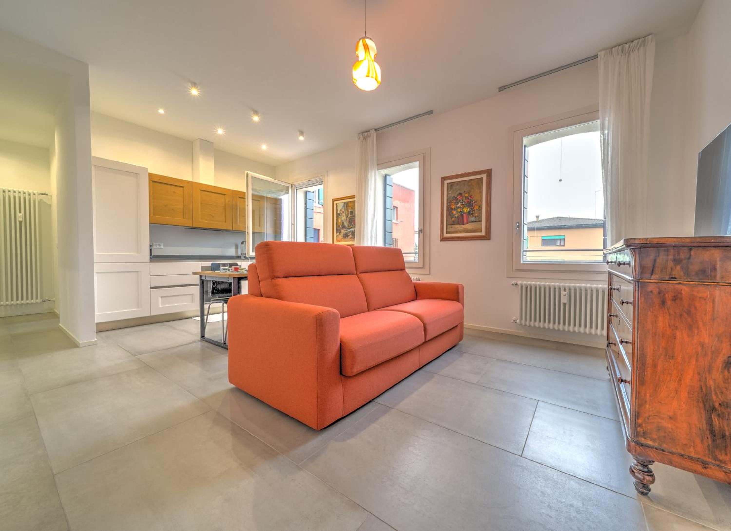 One-Bedroom Apartment