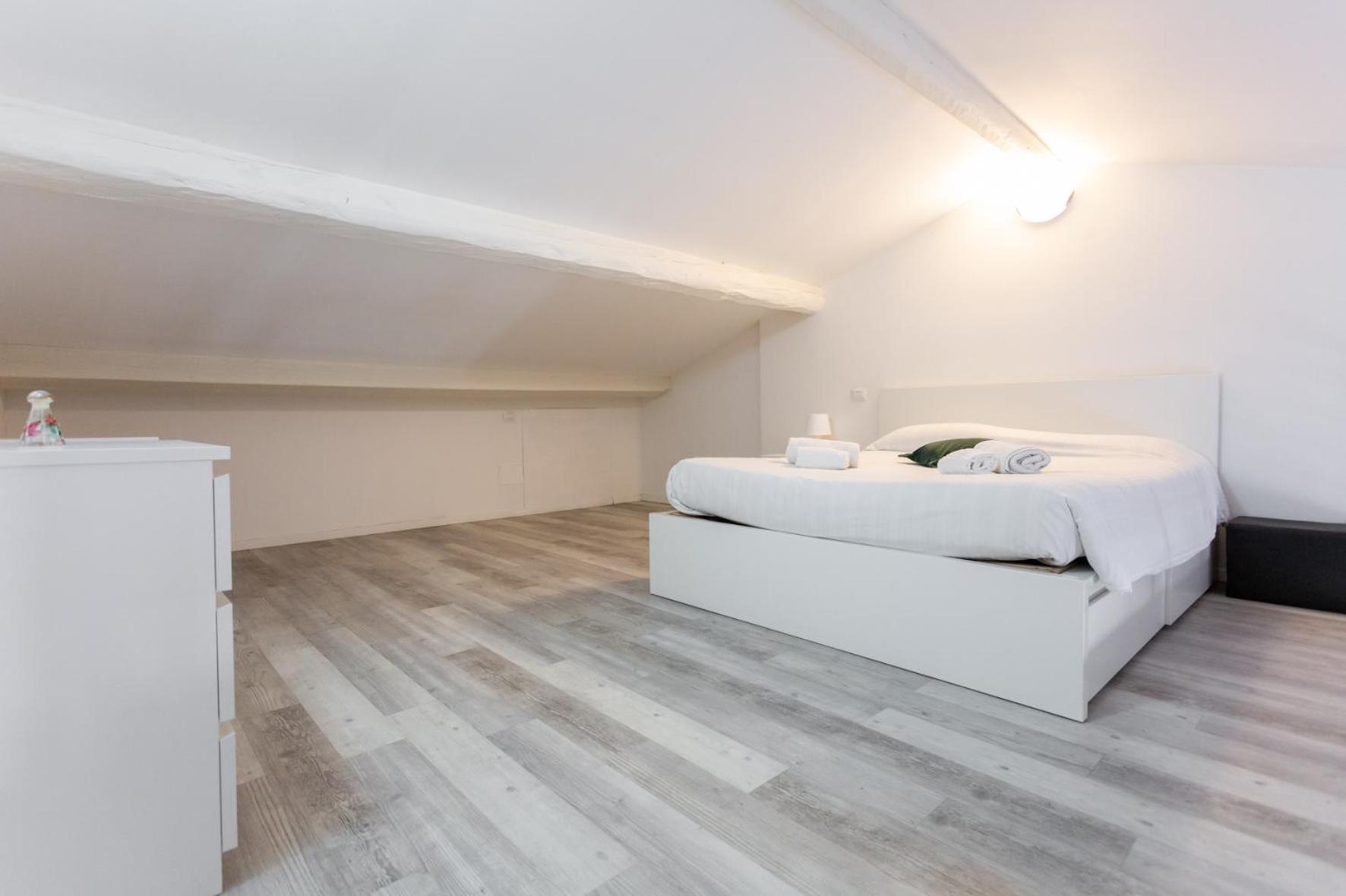 Apartment - Photo 19