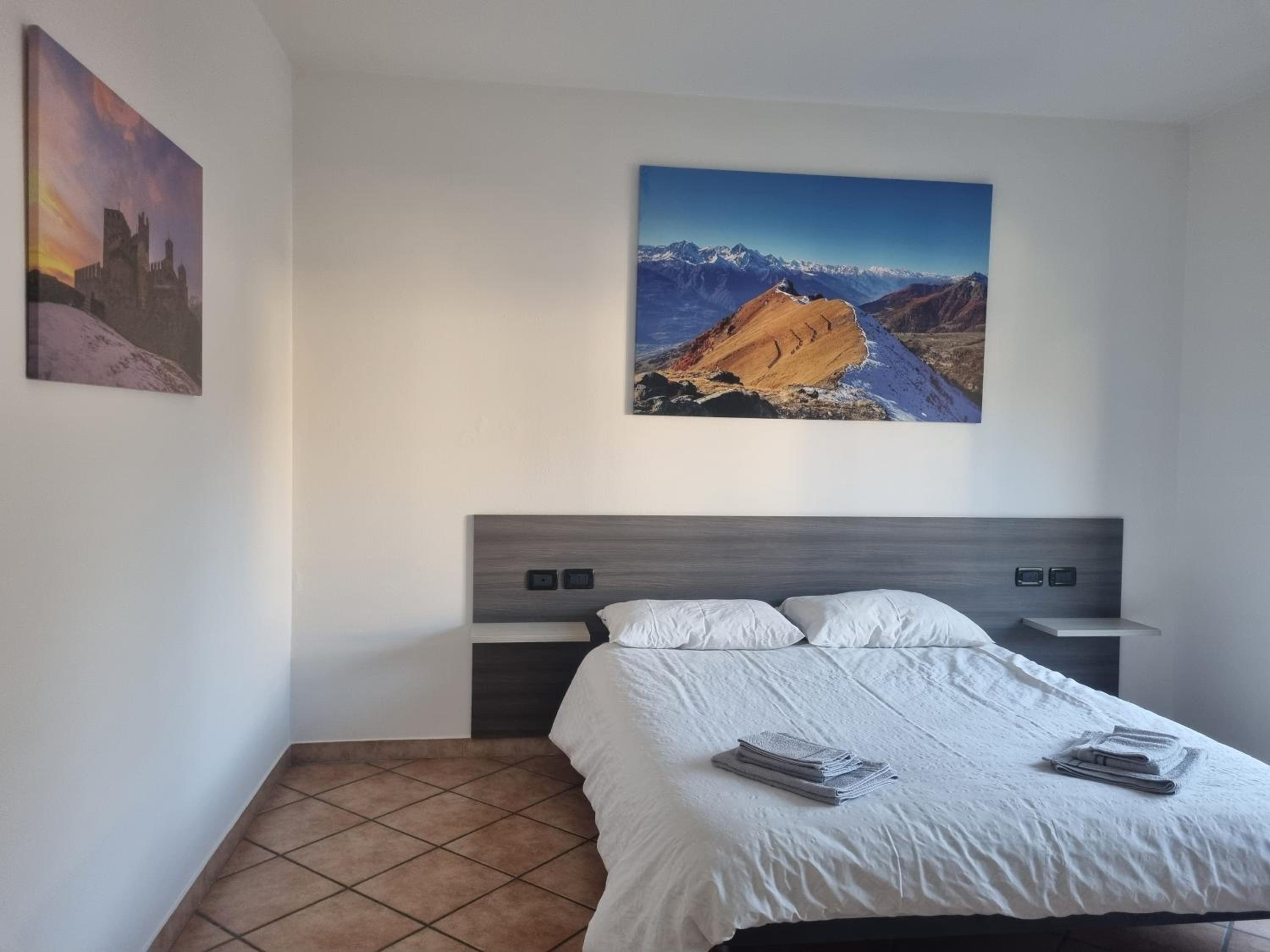 Two-Bedroom Apartment - Photo 13