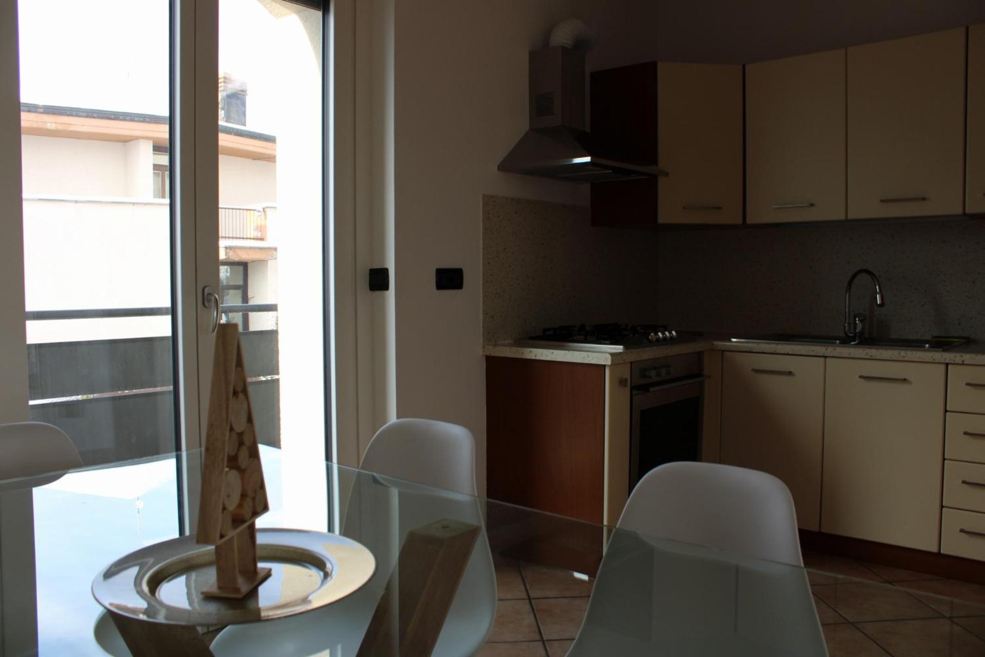 Two-Bedroom Apartment - Photo 3