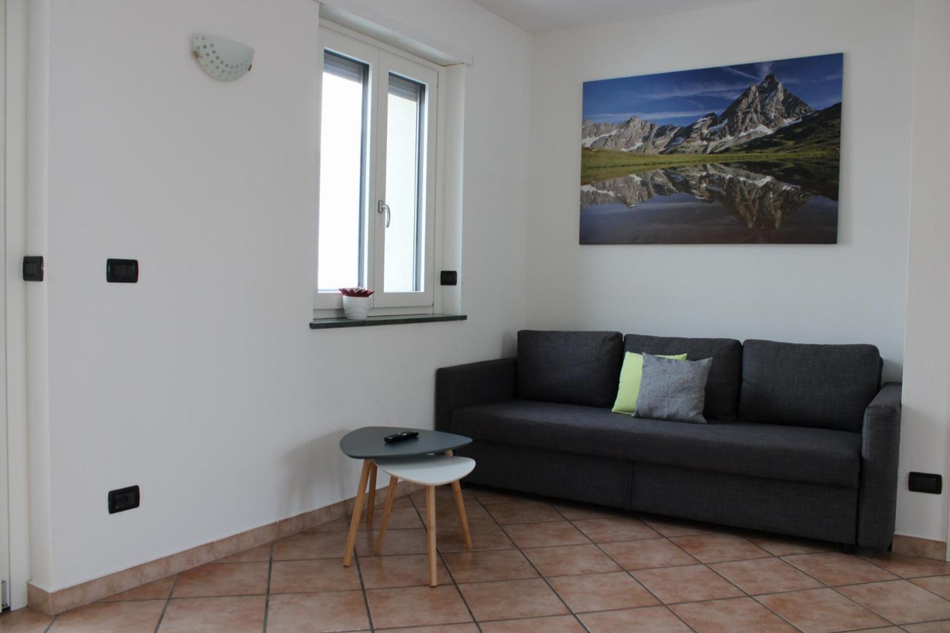 Two-Bedroom Apartment - Photo 40
