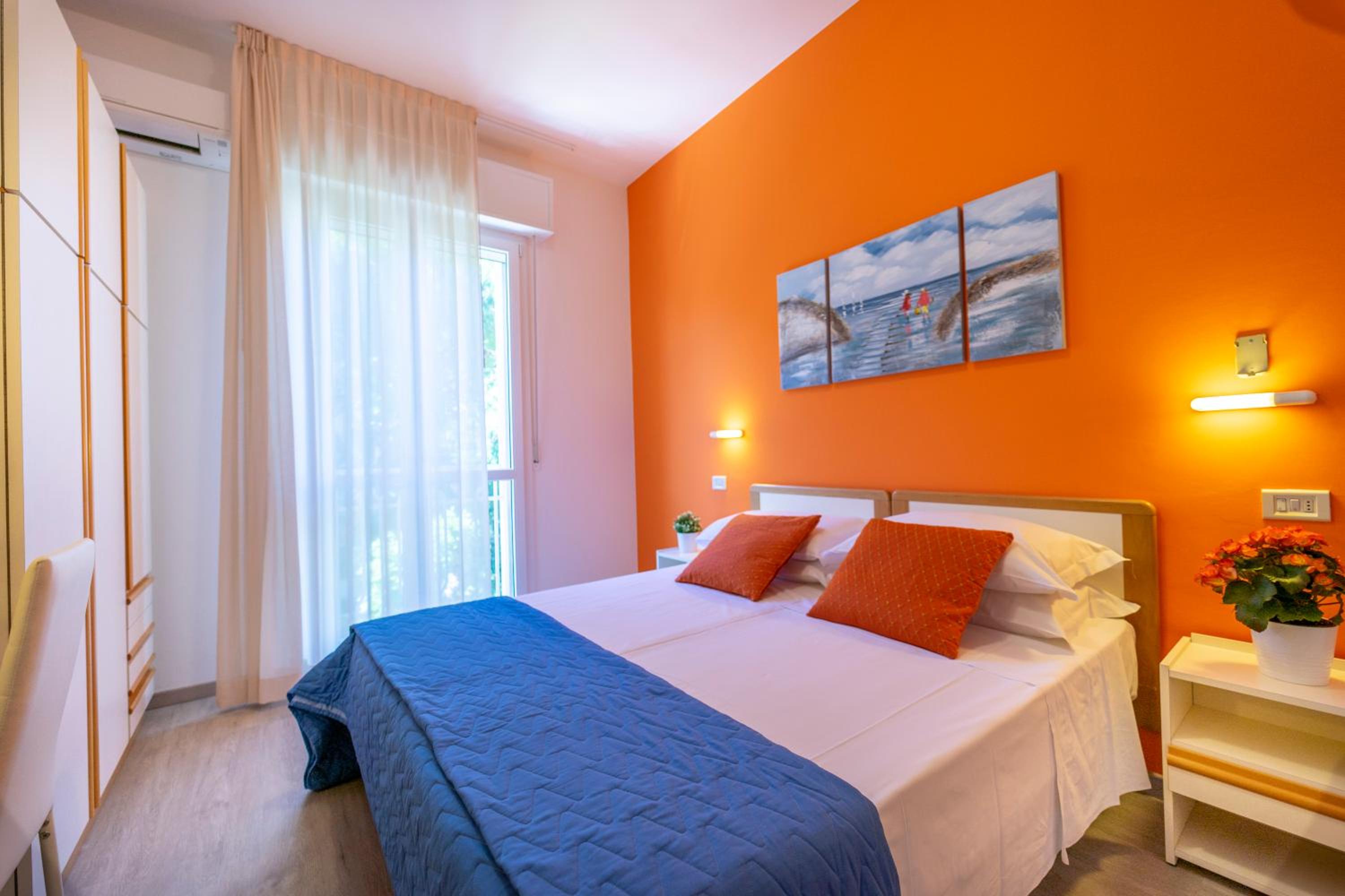 Double Room - Photo 4