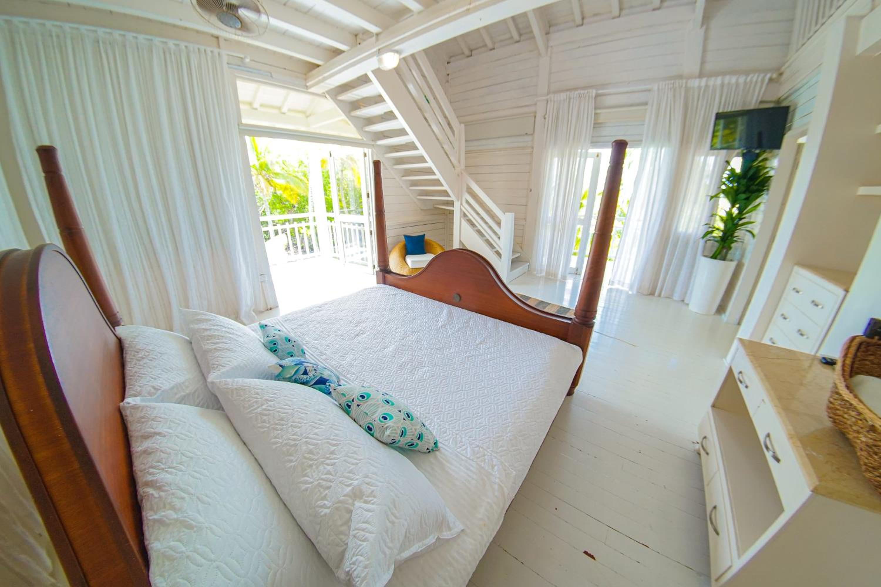Deluxe Family Suite photo 2