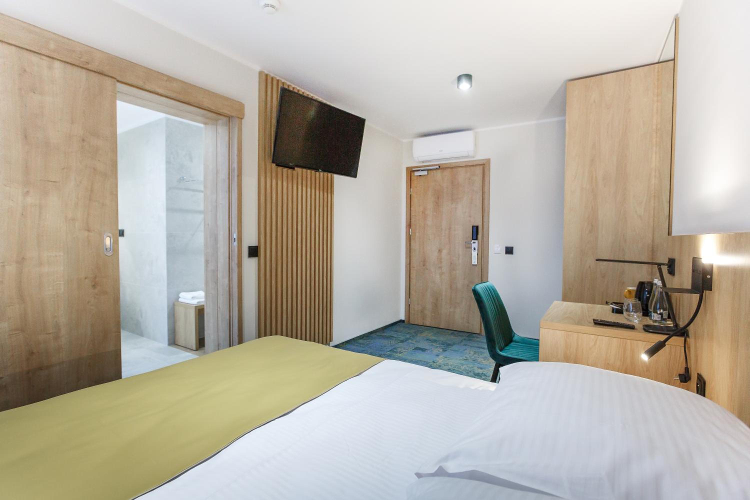 Deluxe Double Room - Photo 2