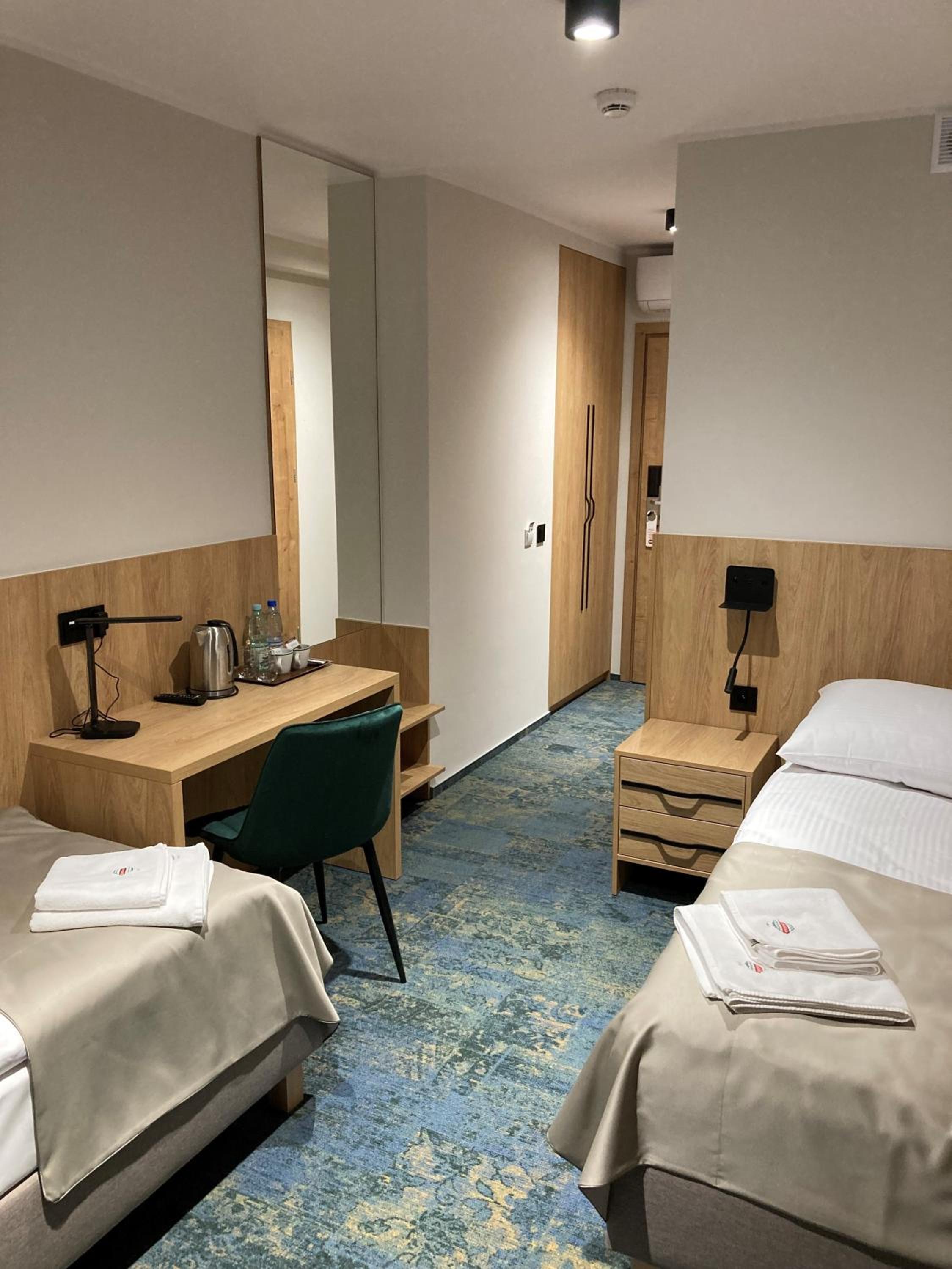 Deluxe Twin Room - Photo 4