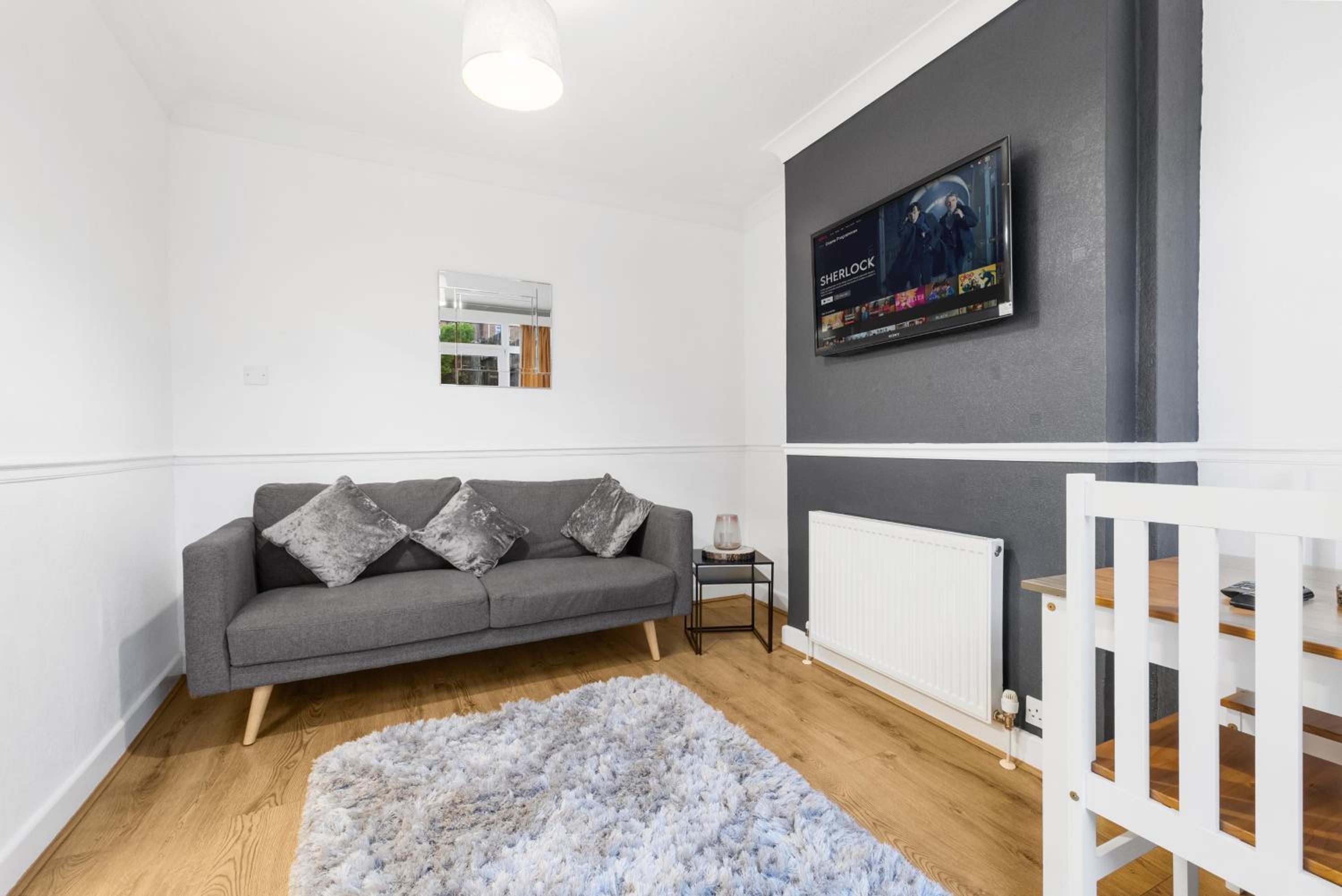 Four-Bedroom House photo 1