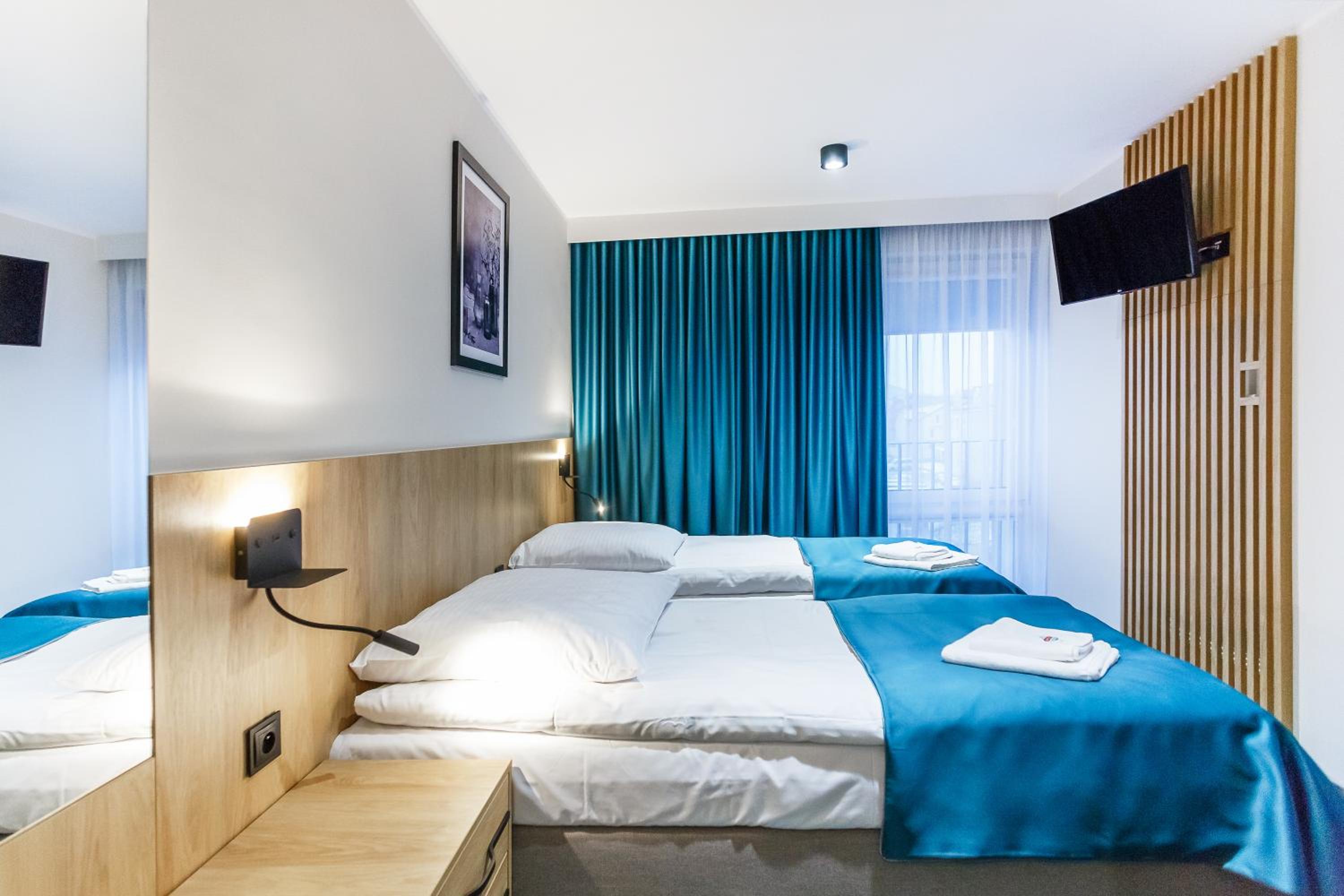 Deluxe Twin Room - Photo 3