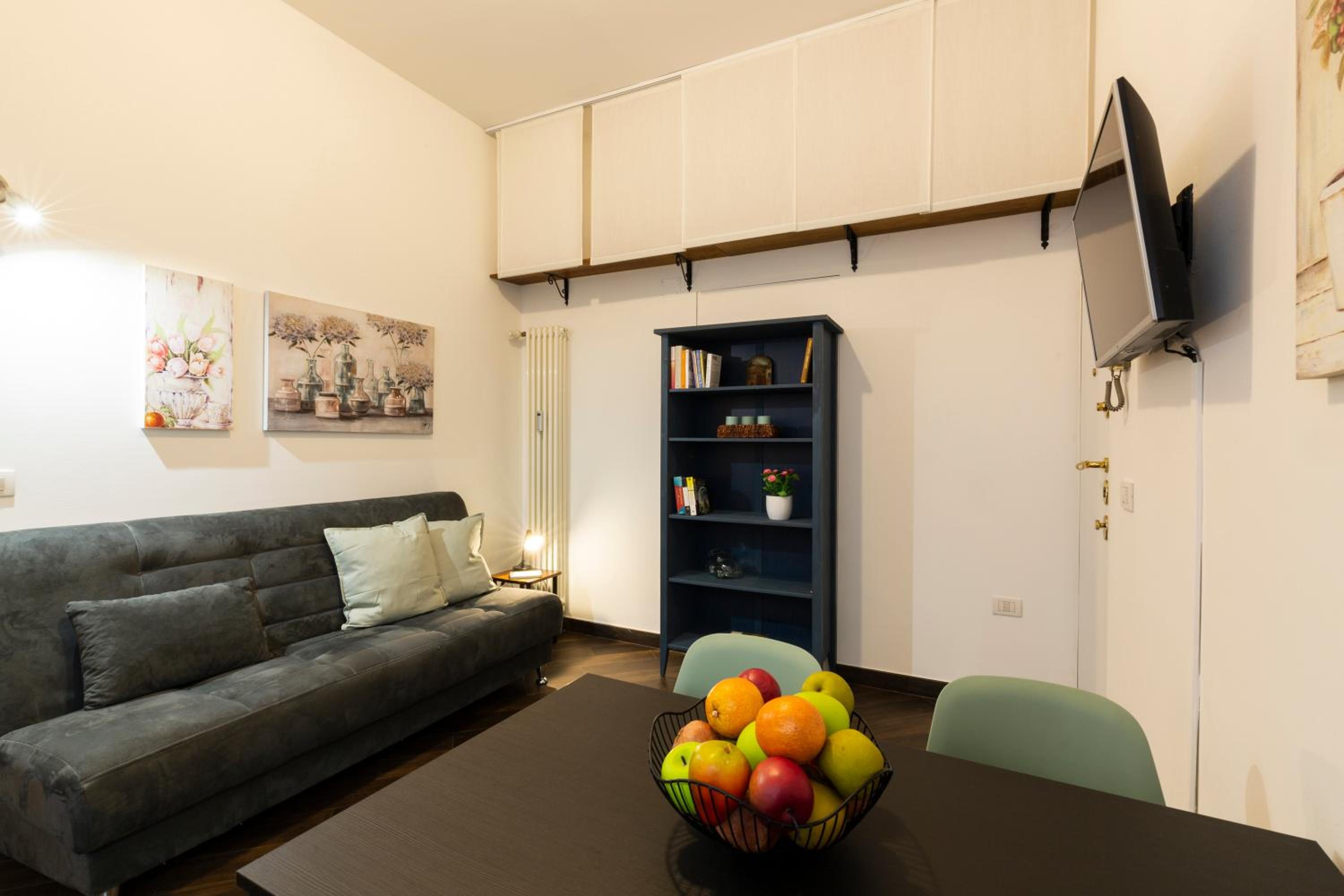 One-Bedroom Apartment