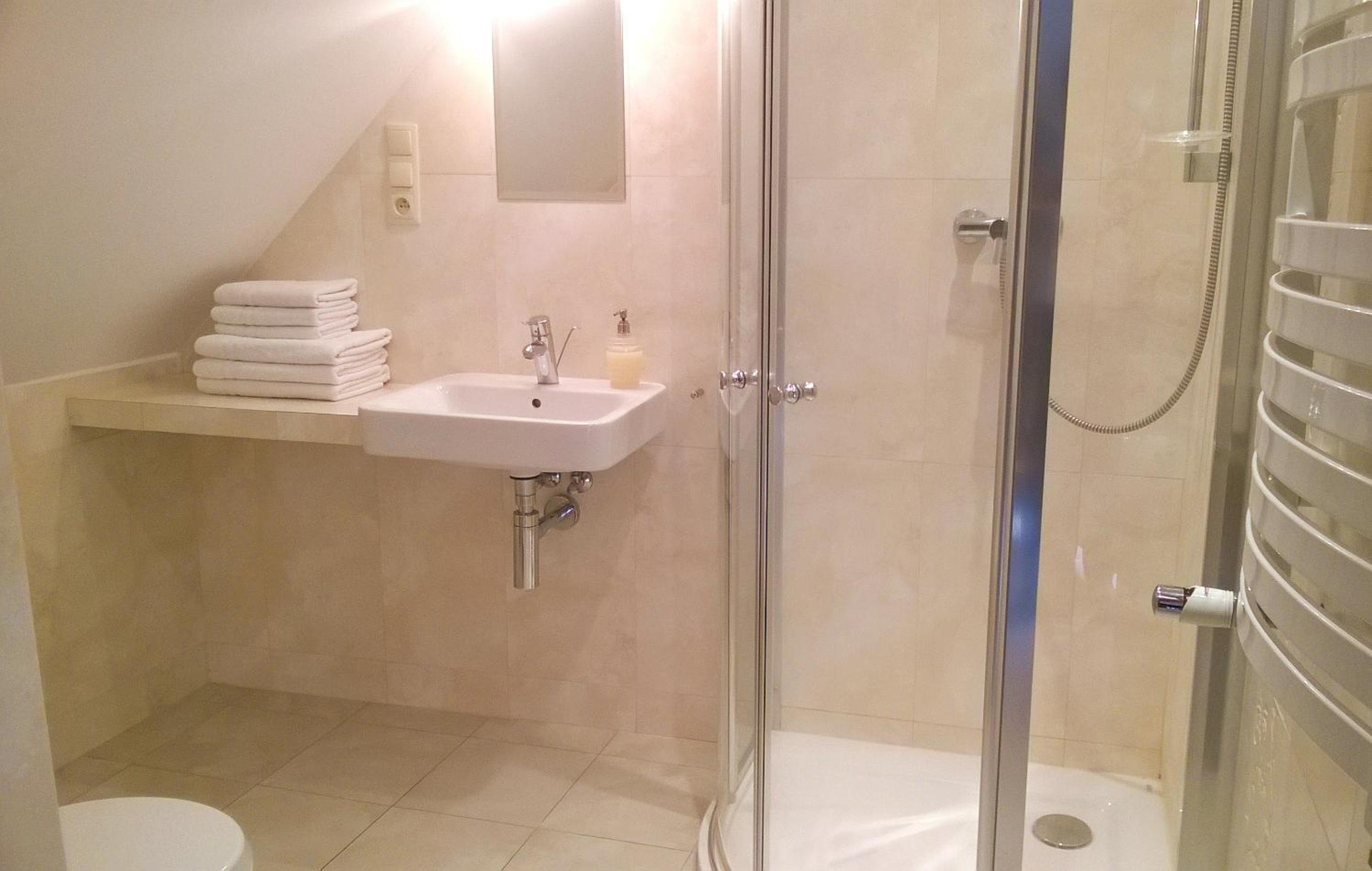 Two-Bedroom Suite - Photo 12