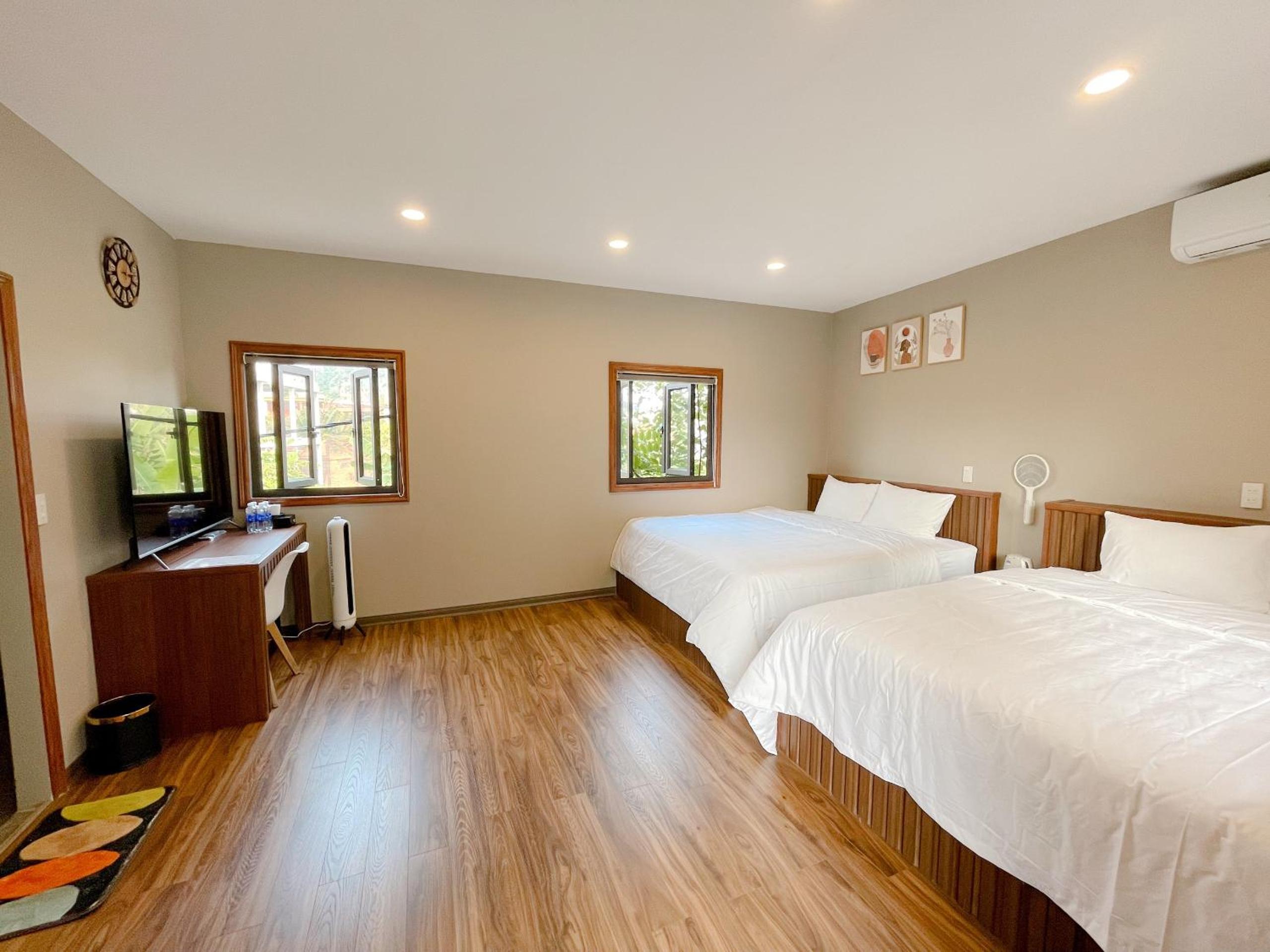 Twin Room with Mountain View photo 1