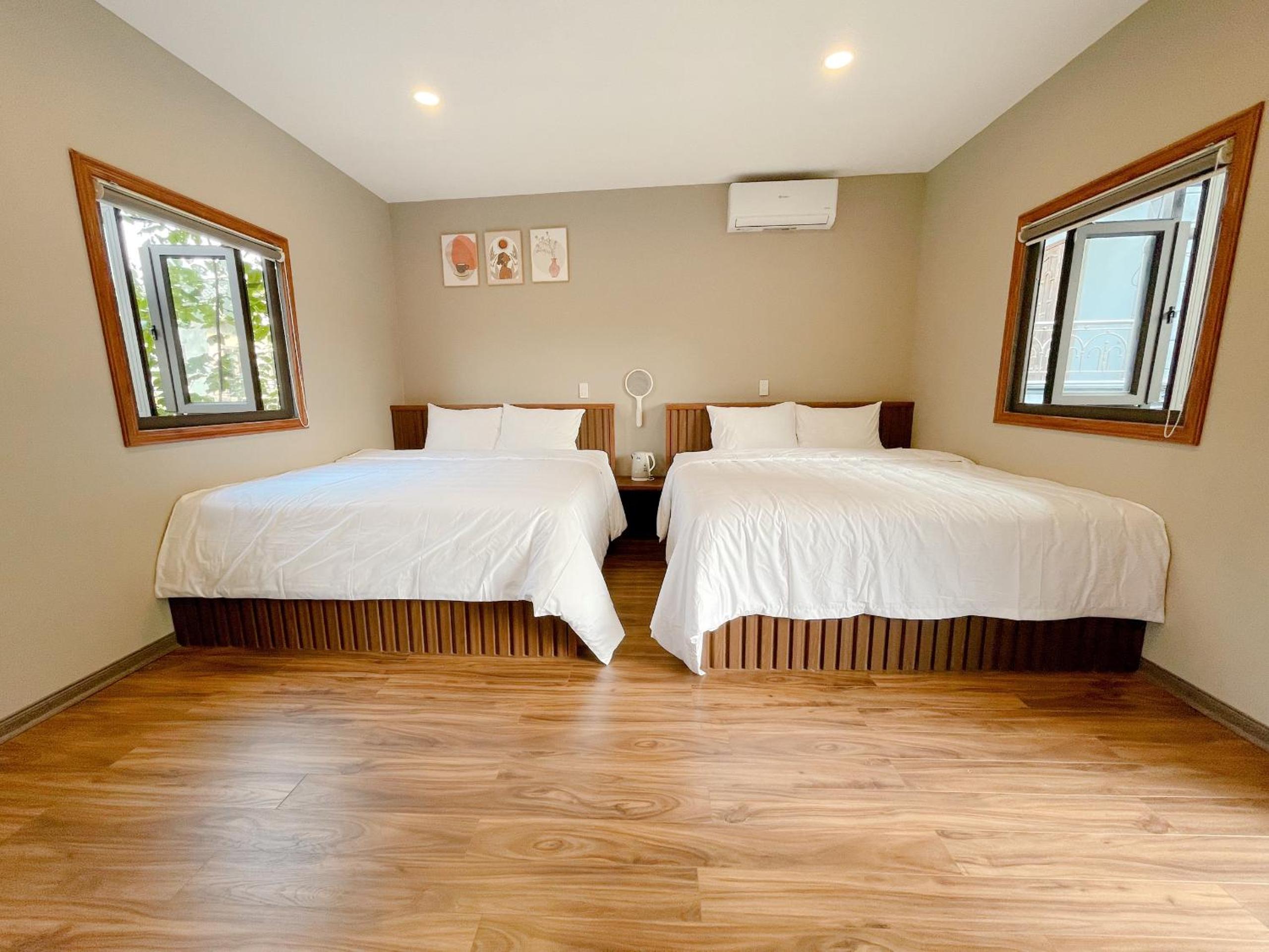 Twin Room with Mountain View photo 3