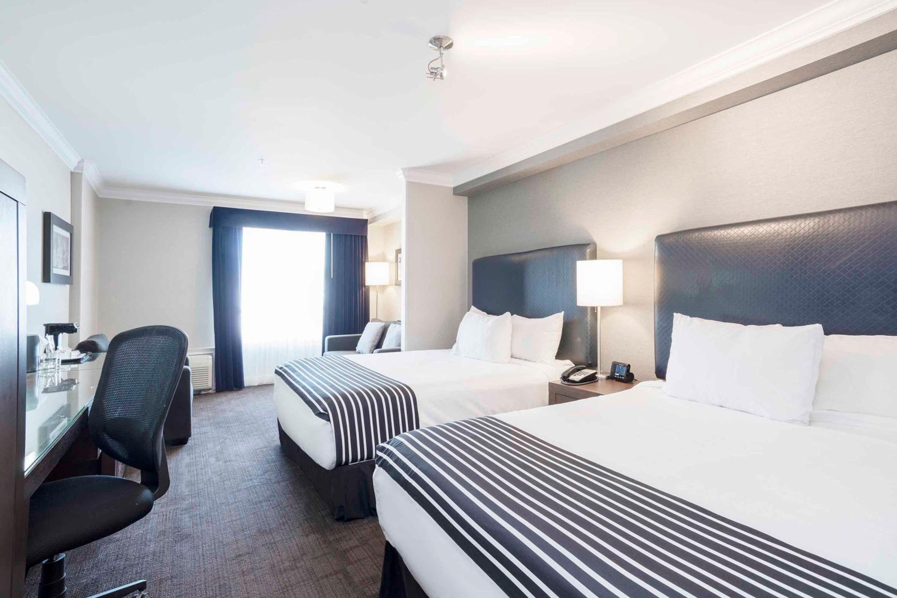 Grand Room, 2 Queen Beds - Photo 1