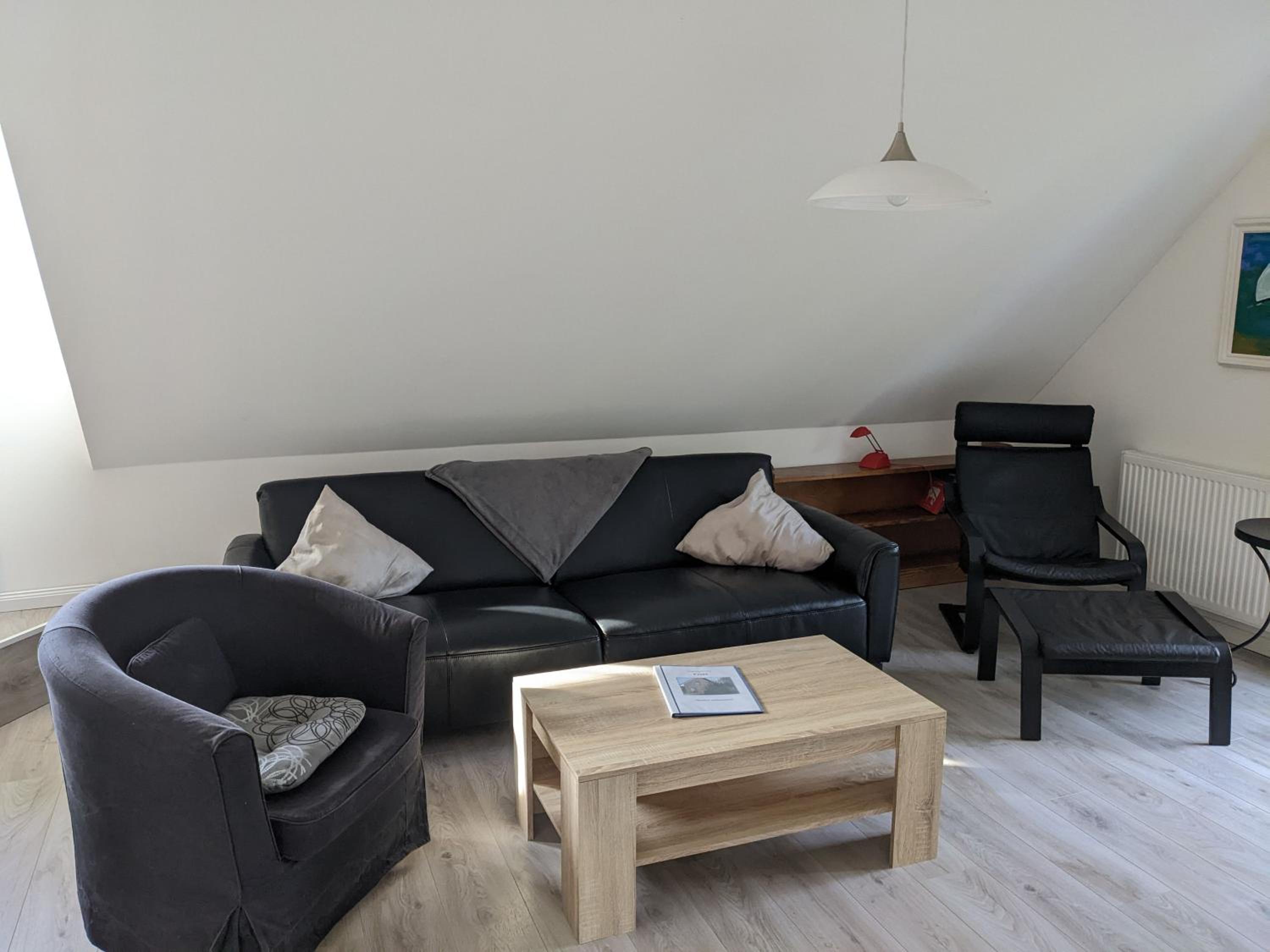 Two-Bedroom Apartment with Shower photo 1