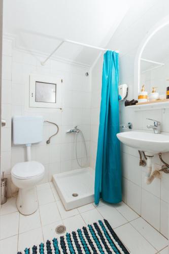 Triple Room with Sea View - Photo 39