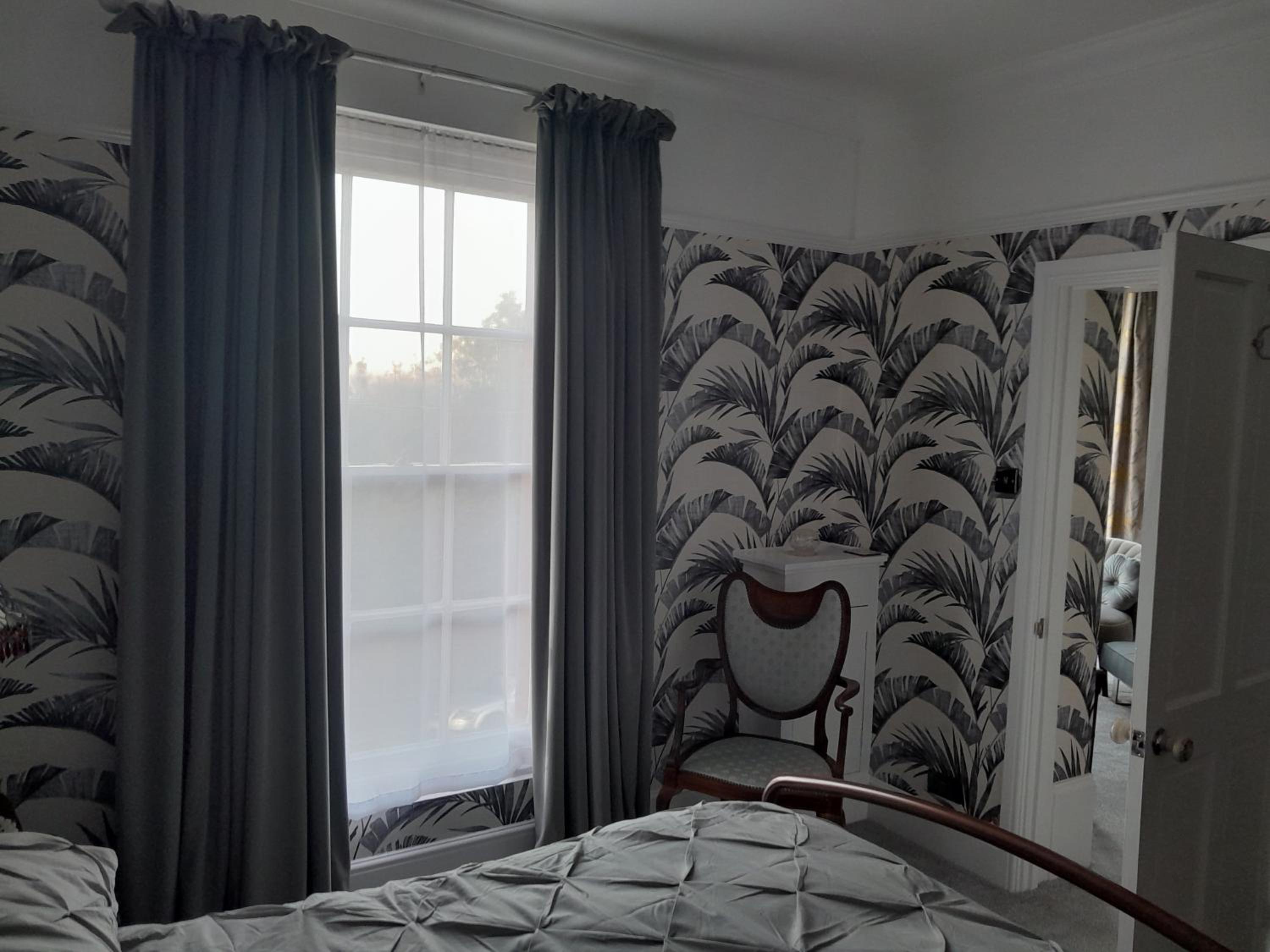 One Bedroom Apartment with Balcony - Photo 5
