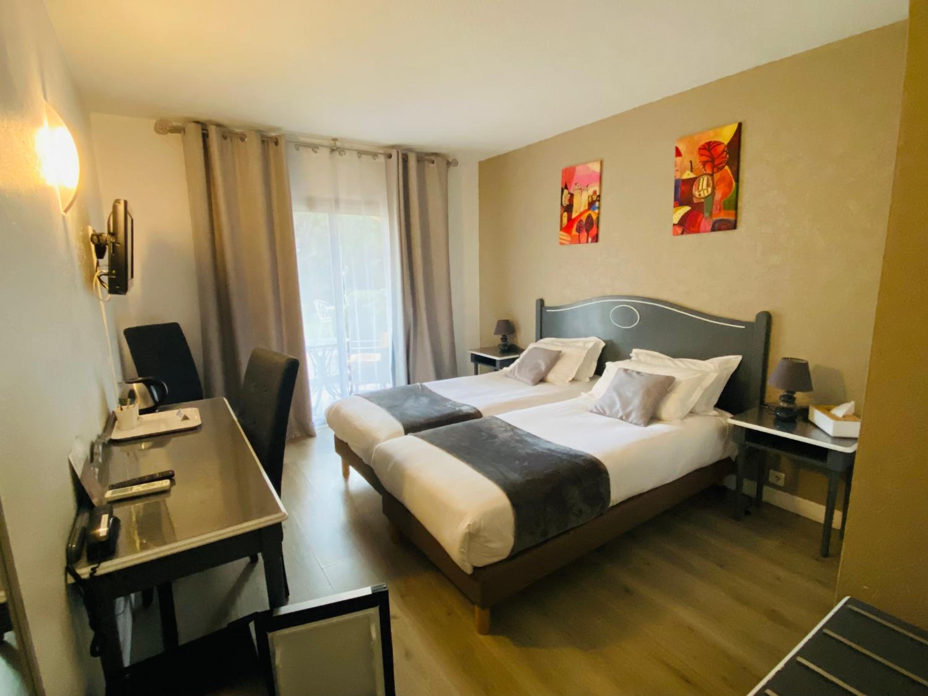 Superior Twin Room with Terrace - Ground Floor - Photo 1
