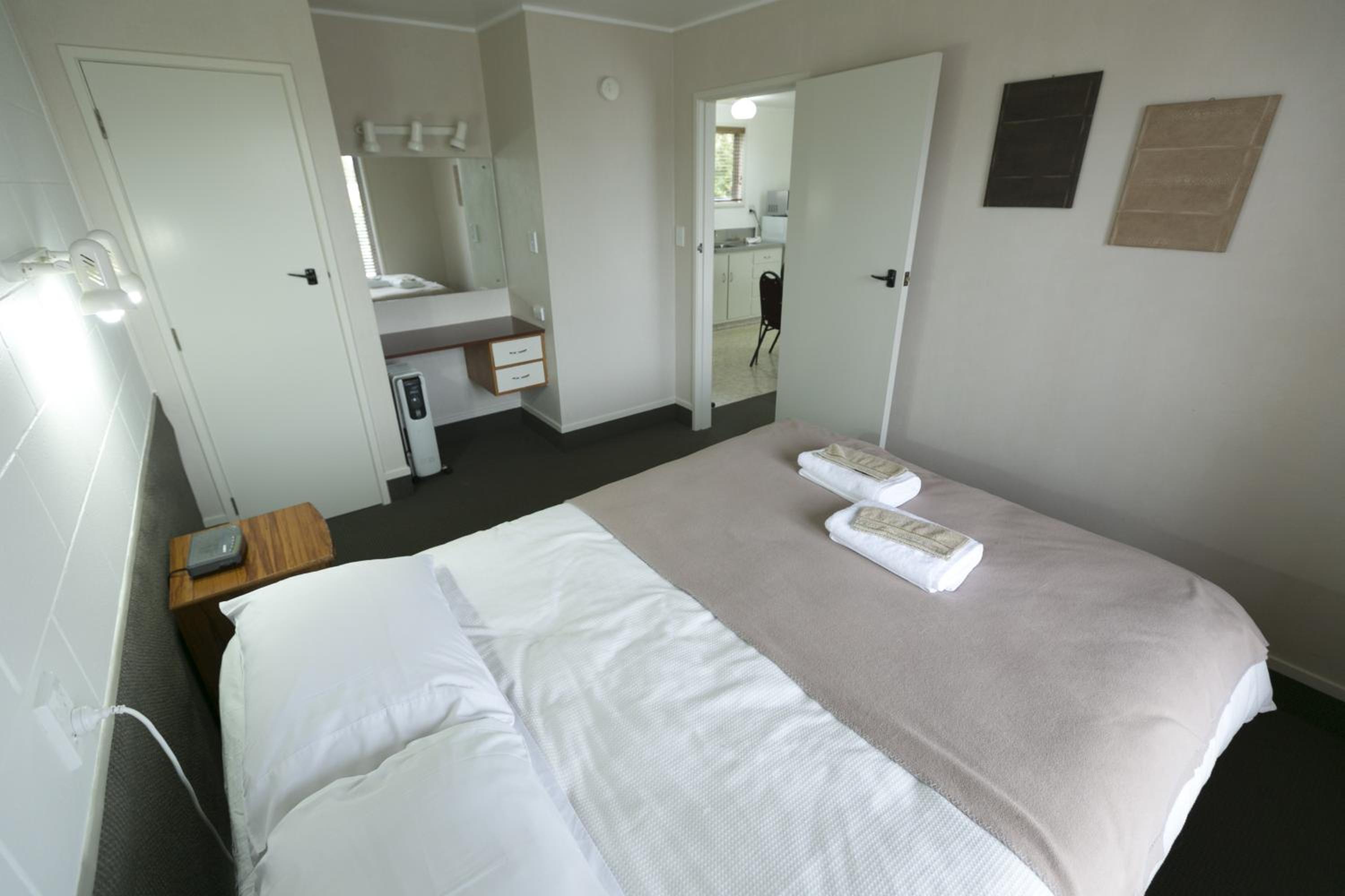 Economy Double or Twin Room - Photo 5