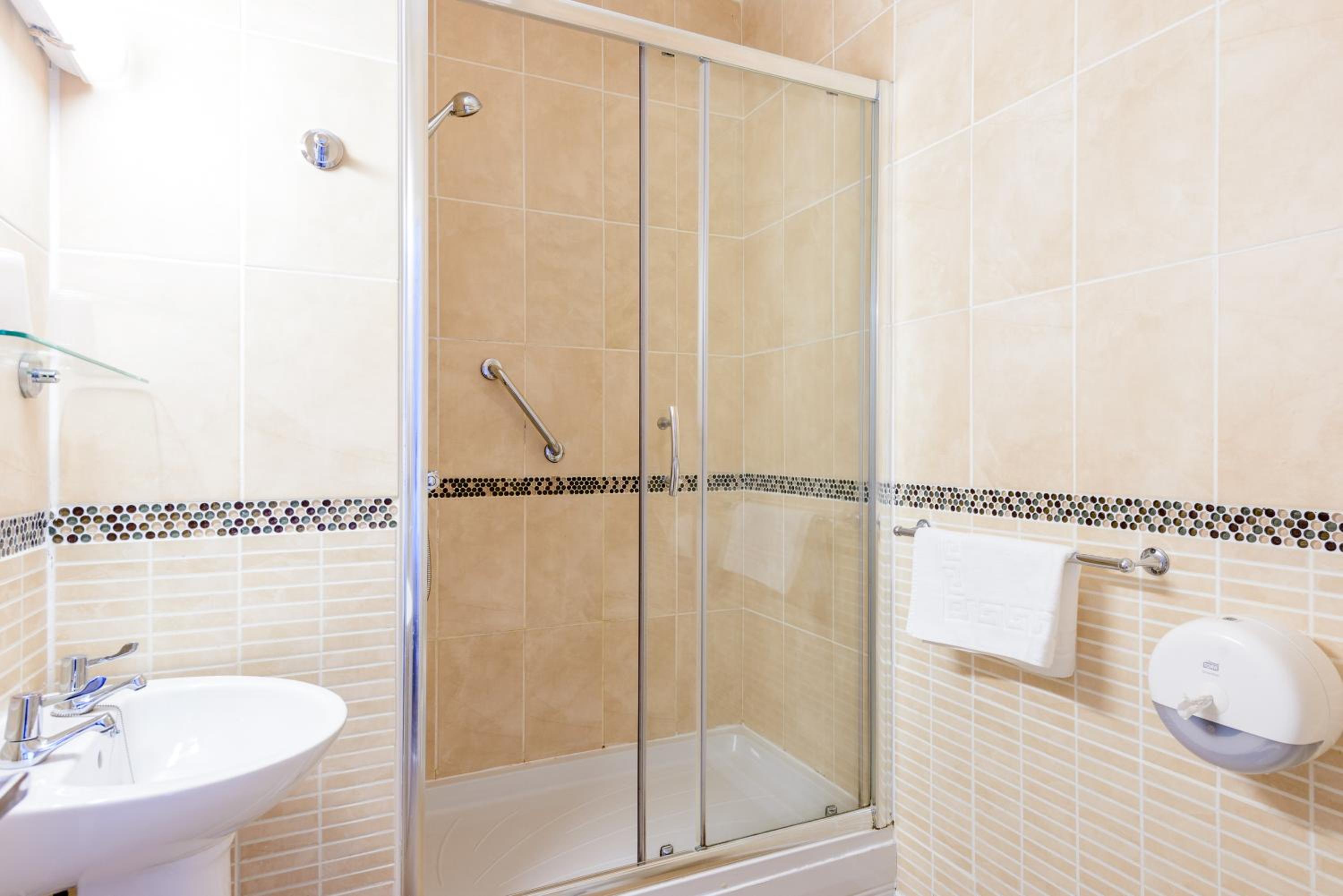 Classic Triple Room photo 3