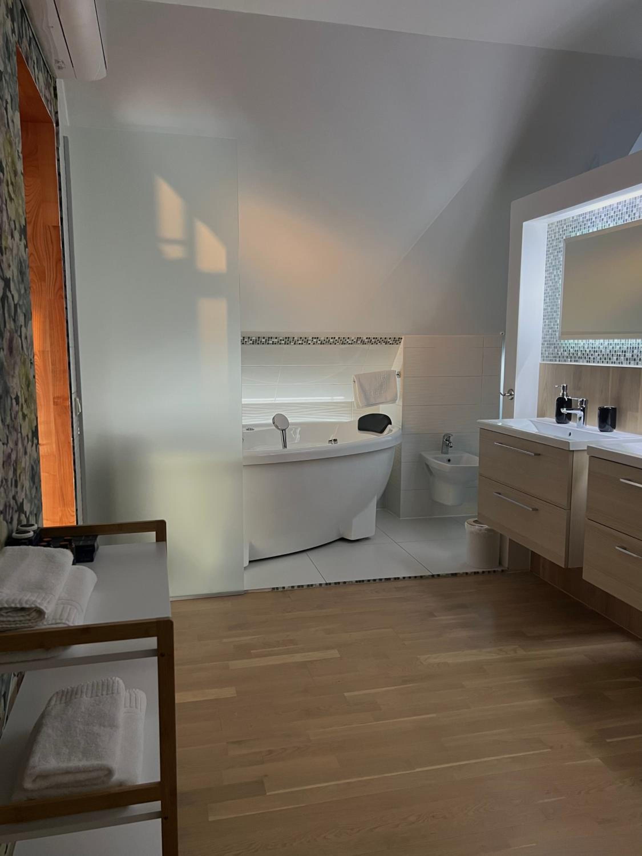 Three-Bedroom House - Photo 9