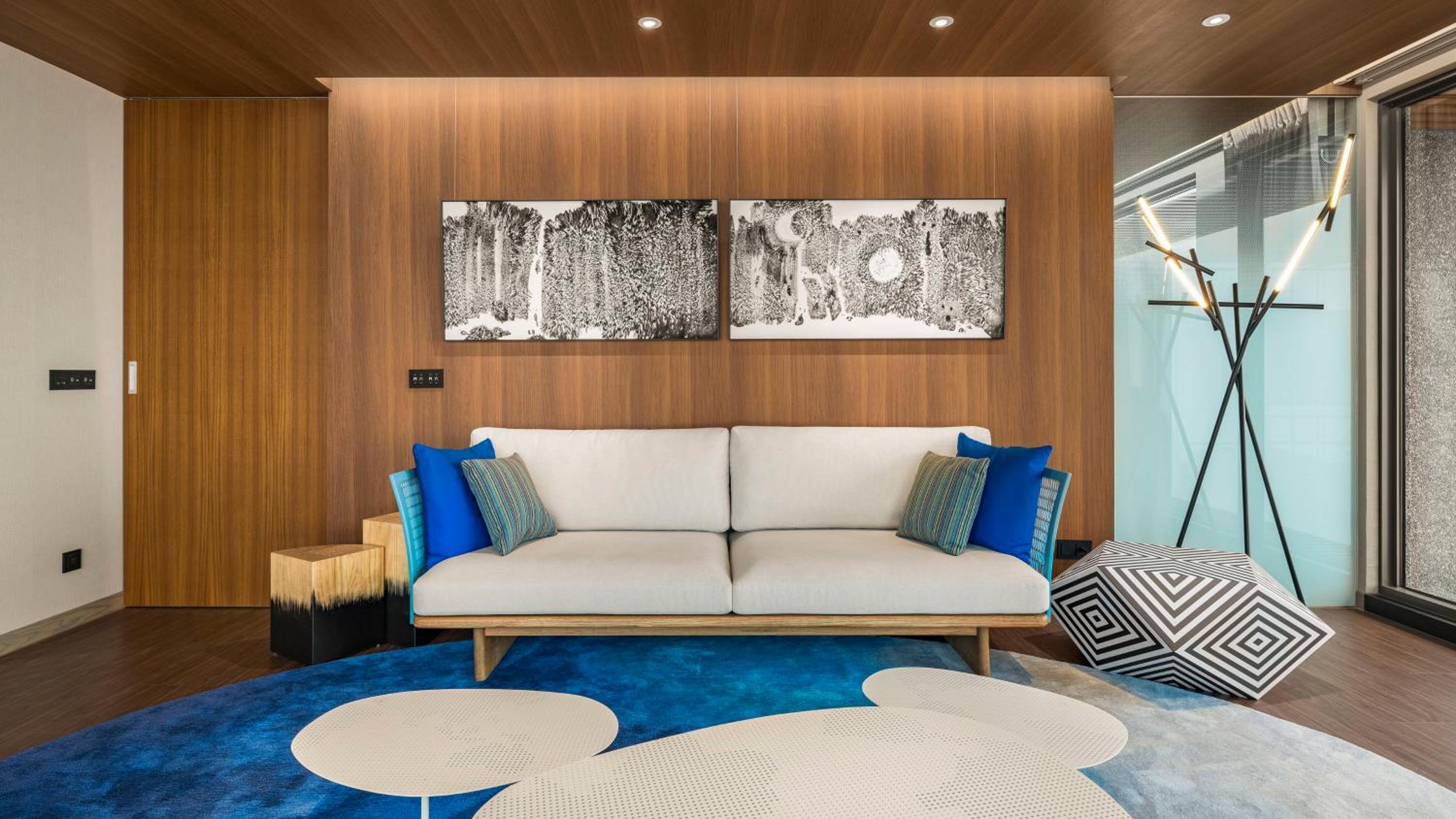One-Bedroom Suite - Photo 3