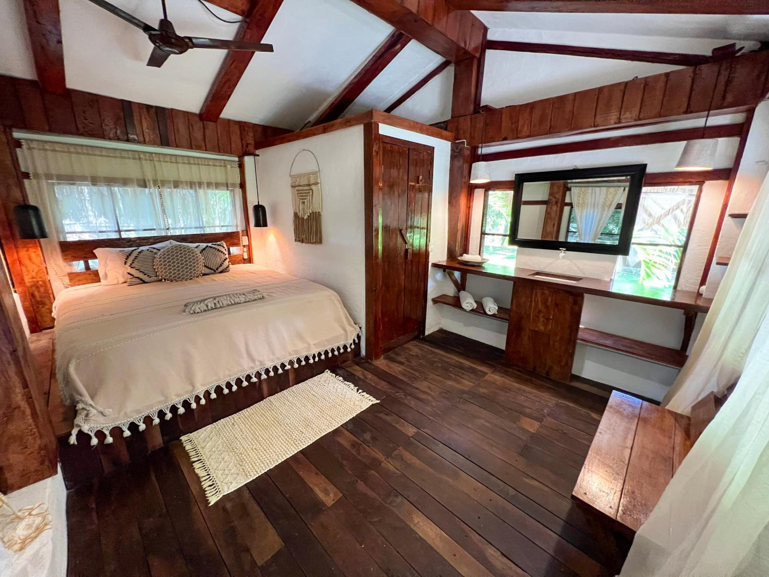 Standard Bungalow with Fan photo 2