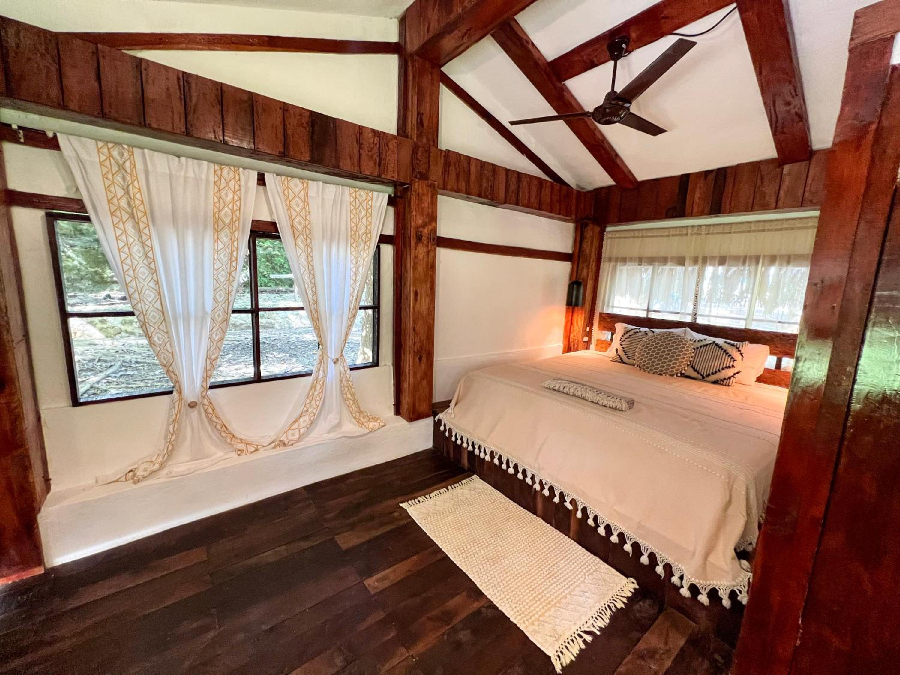 Standard Bungalow with Fan photo 1