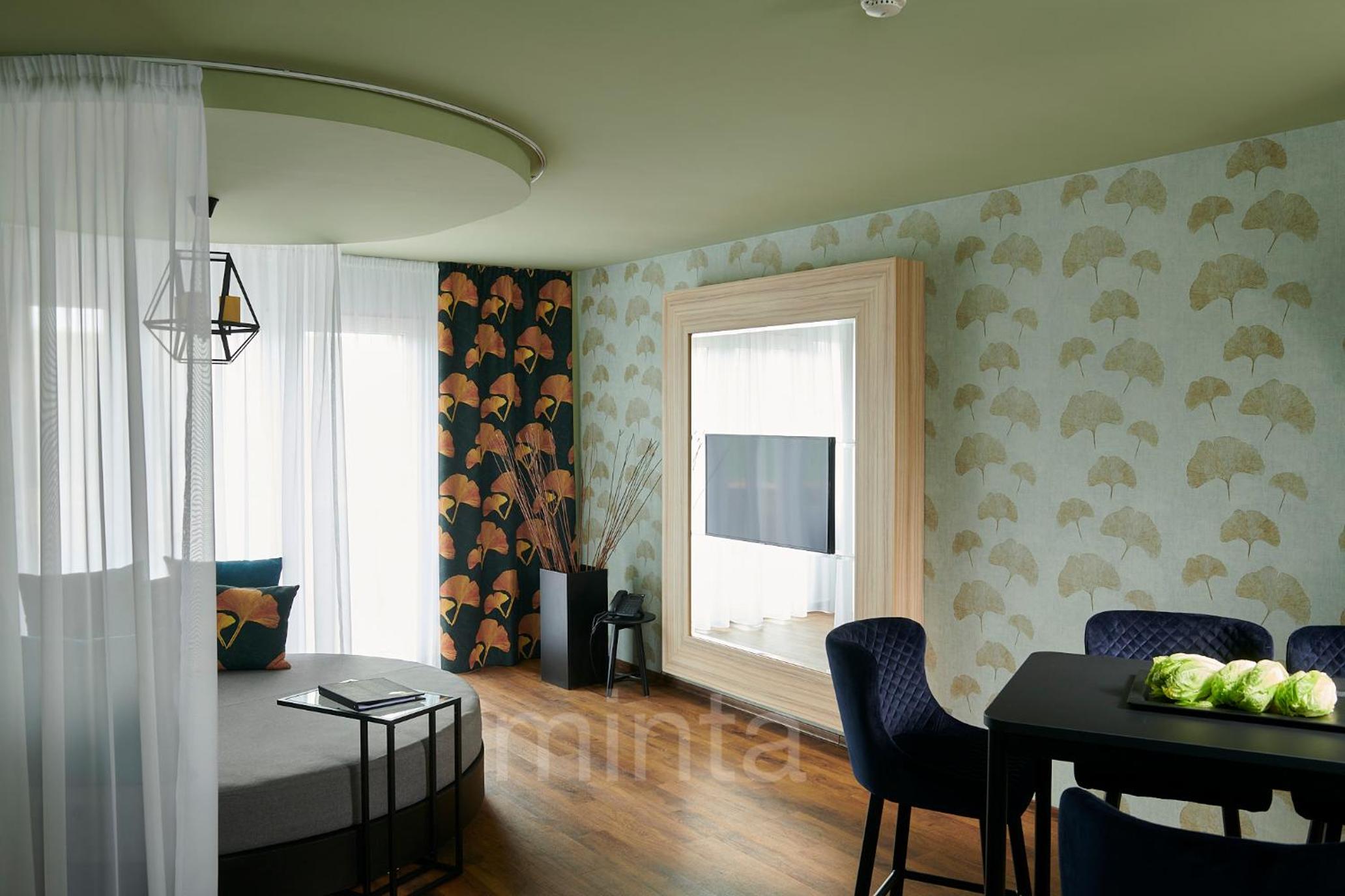 Two-Bedroom Penthouse Suite with Terrace photo 3