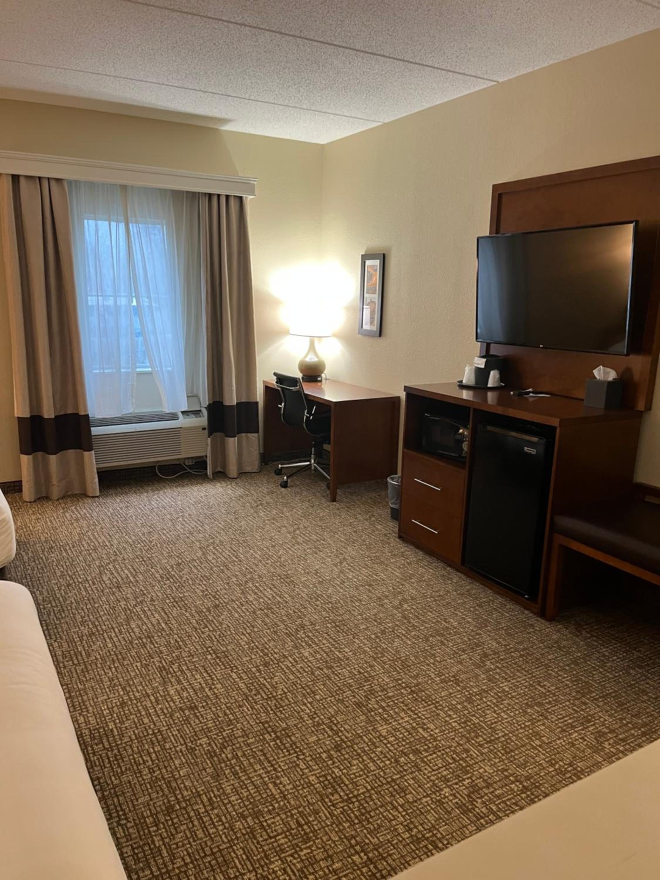 Suite with Two Queen Beds - Non-Smoking - Photo 2