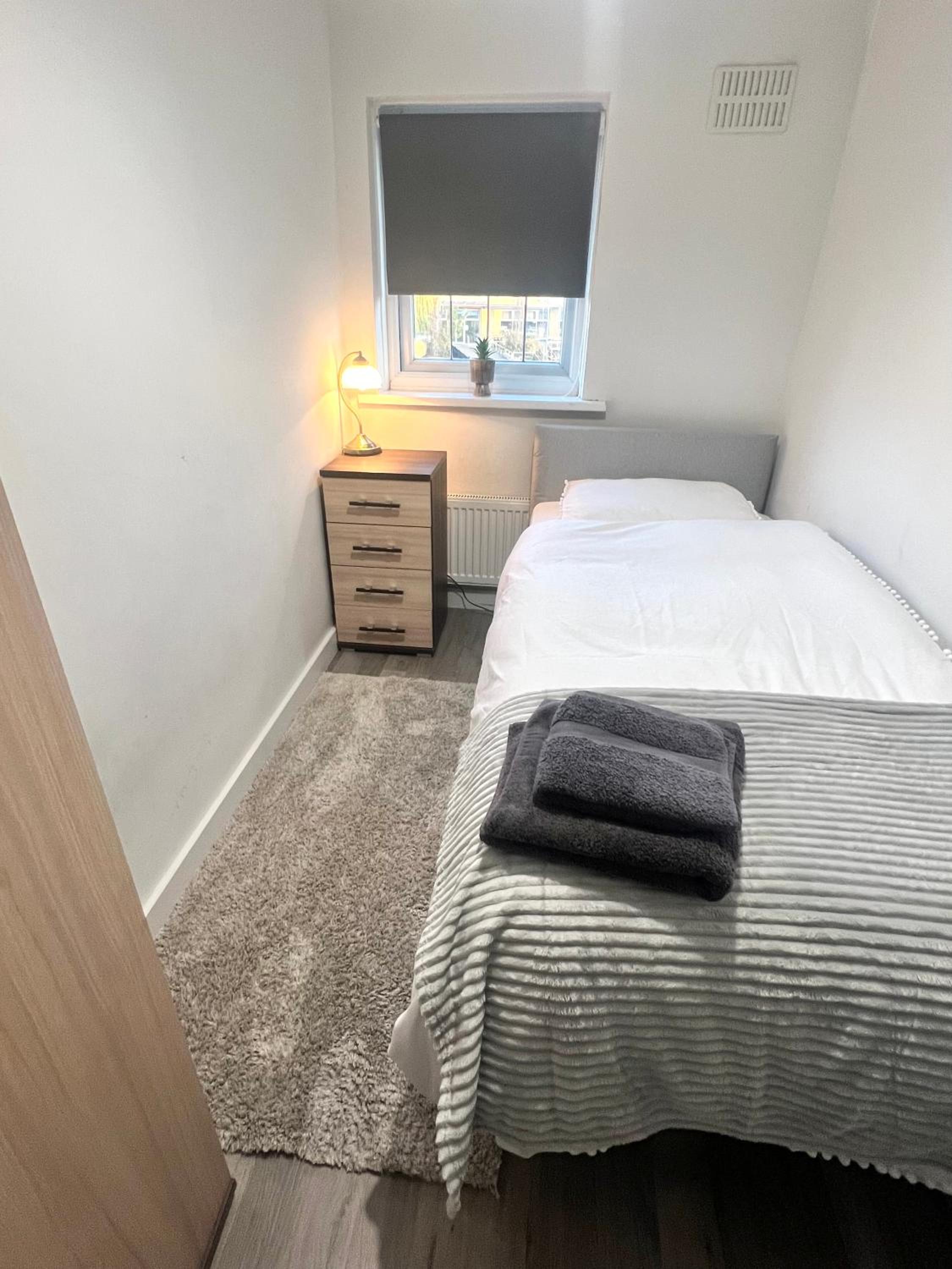 Budget Single Room photo 2