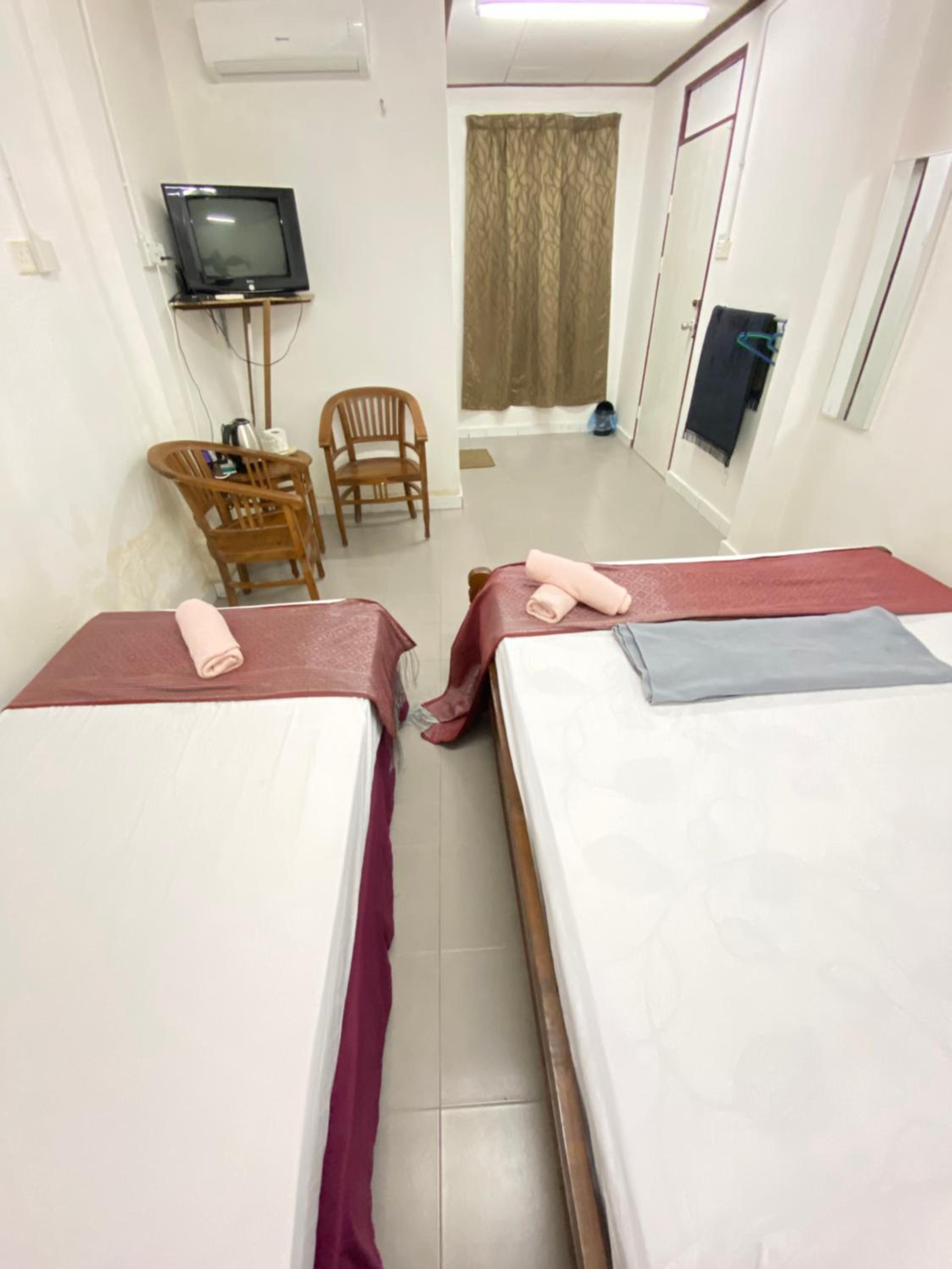 Standard Triple Room - Photo 4