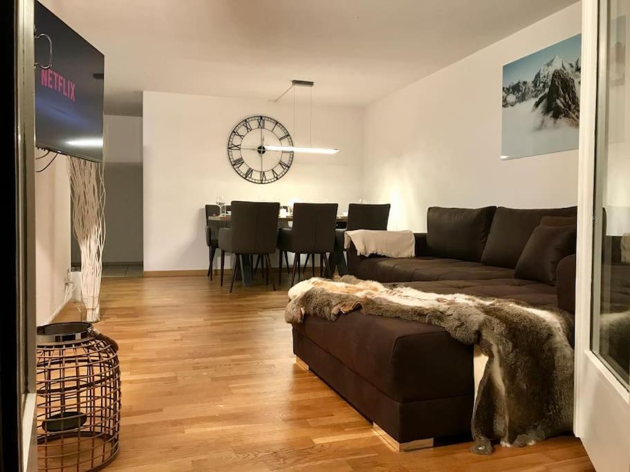 Three-Bedroom Apartment - Photo 4