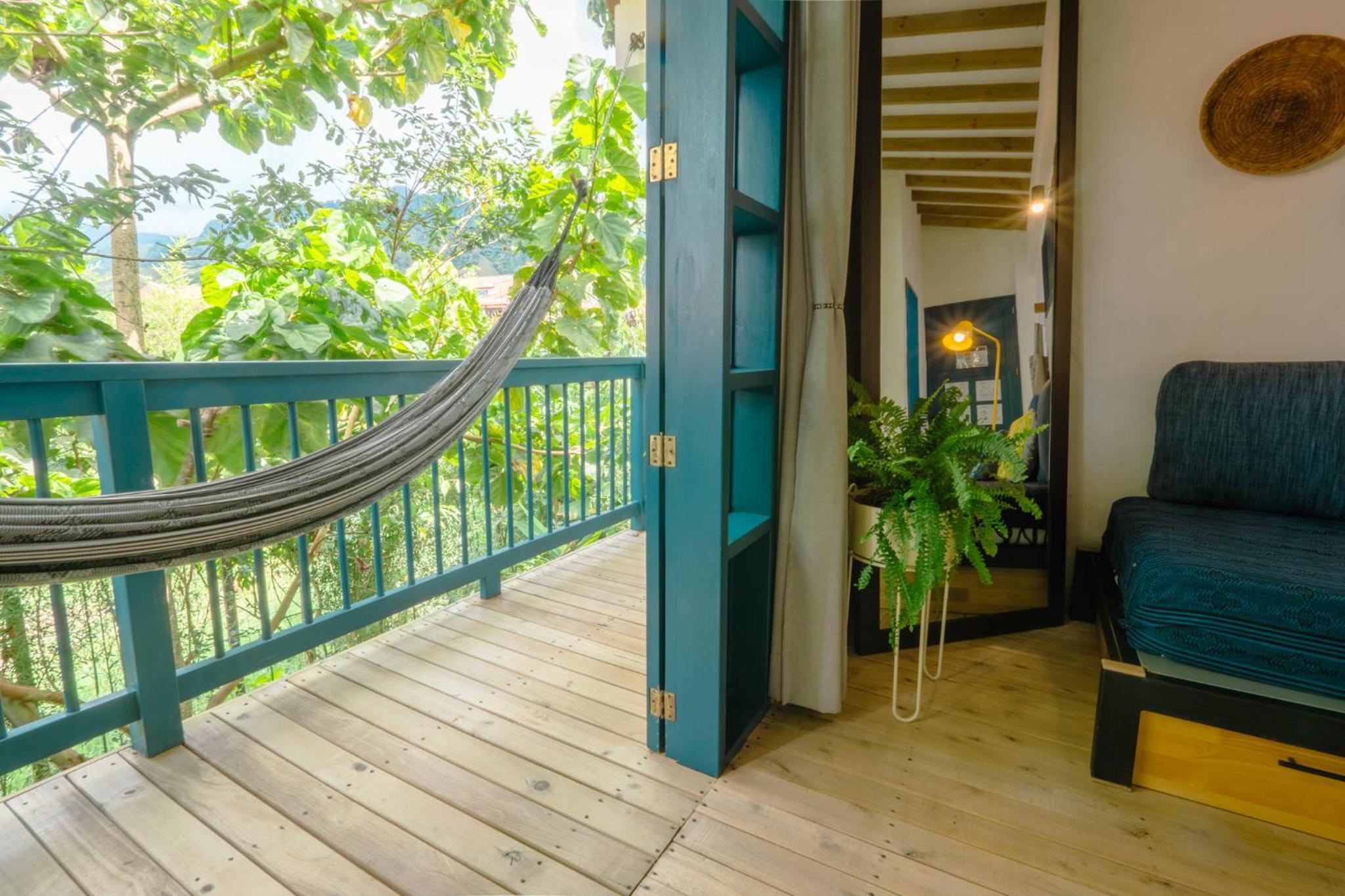 King Suite with Balcony photo 3