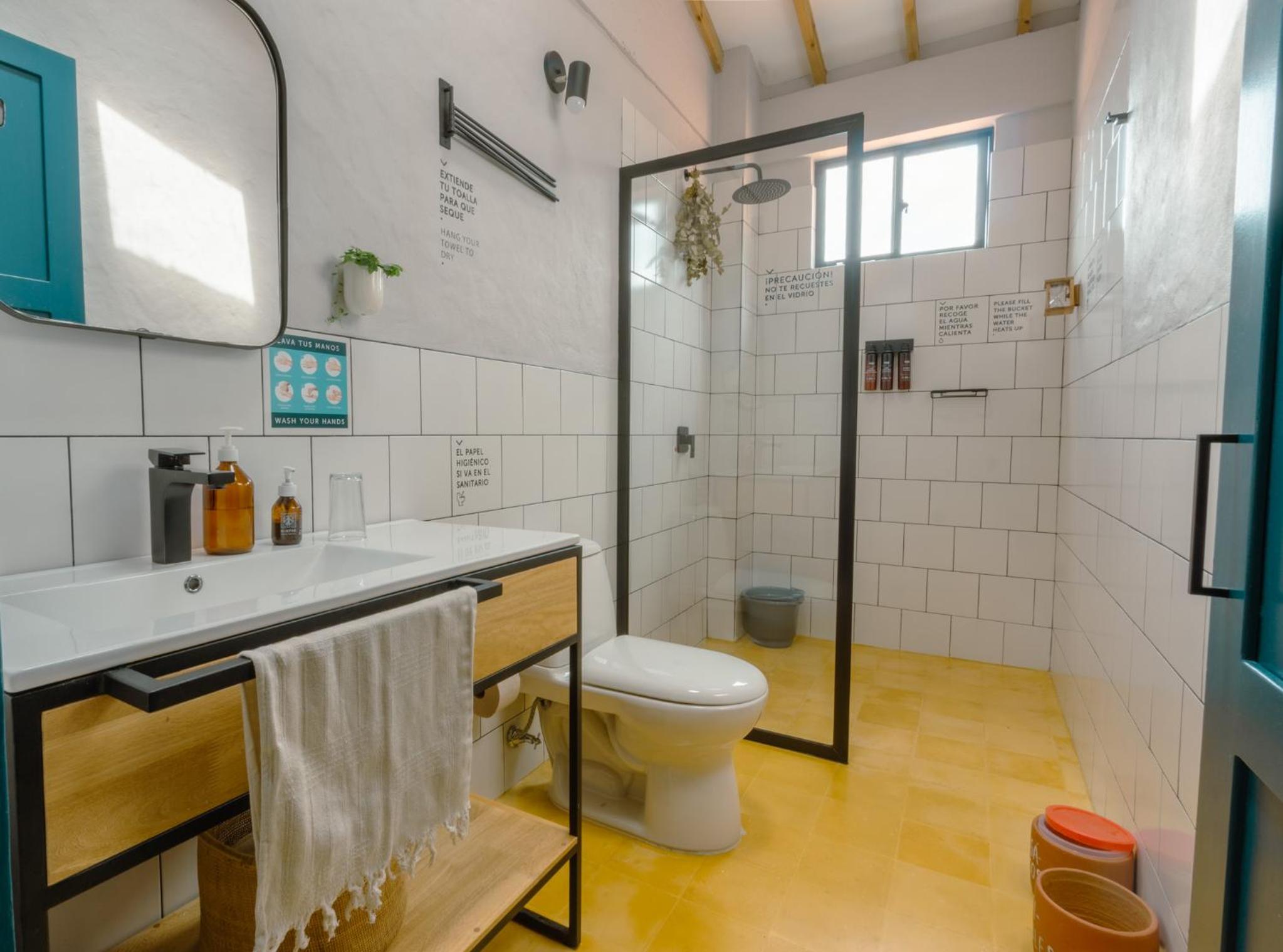 King Suite with Balcony photo 2