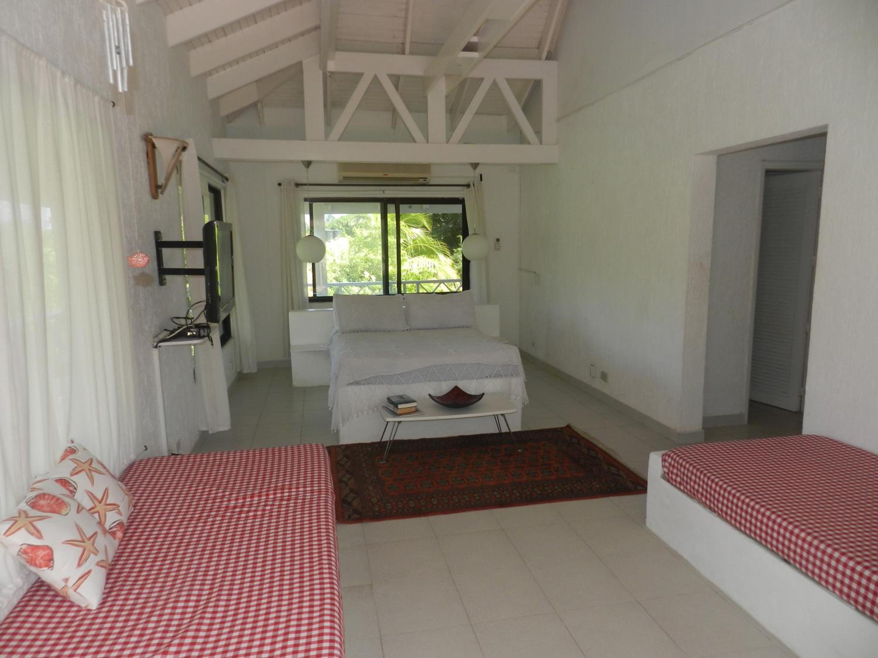 Five-Bedroom Holiday Home photo 1