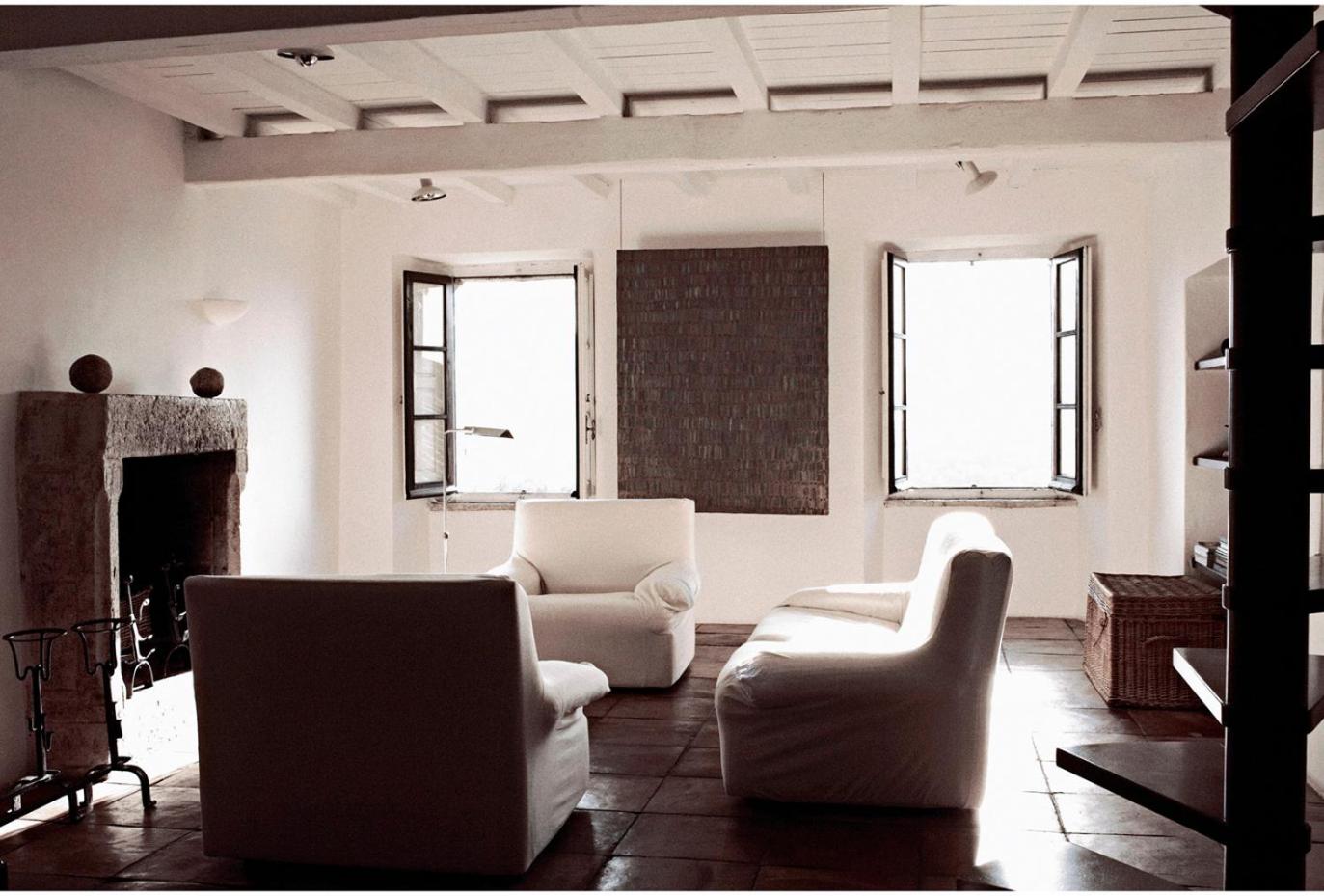 One-Bedroom Apartment with Lake View - Photo 10