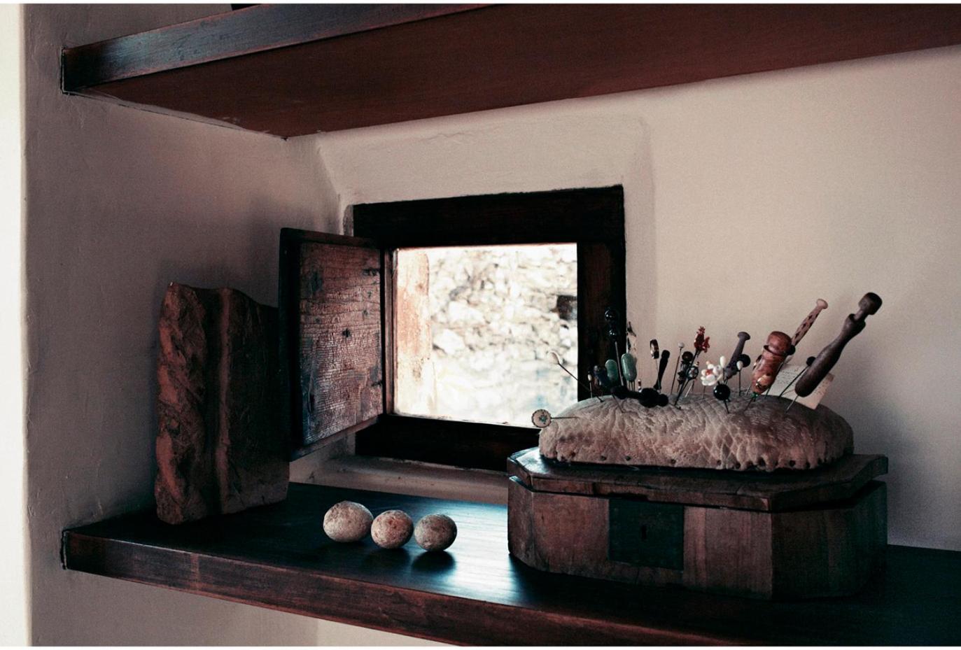 One-Bedroom Apartment with Lake View - Photo 13