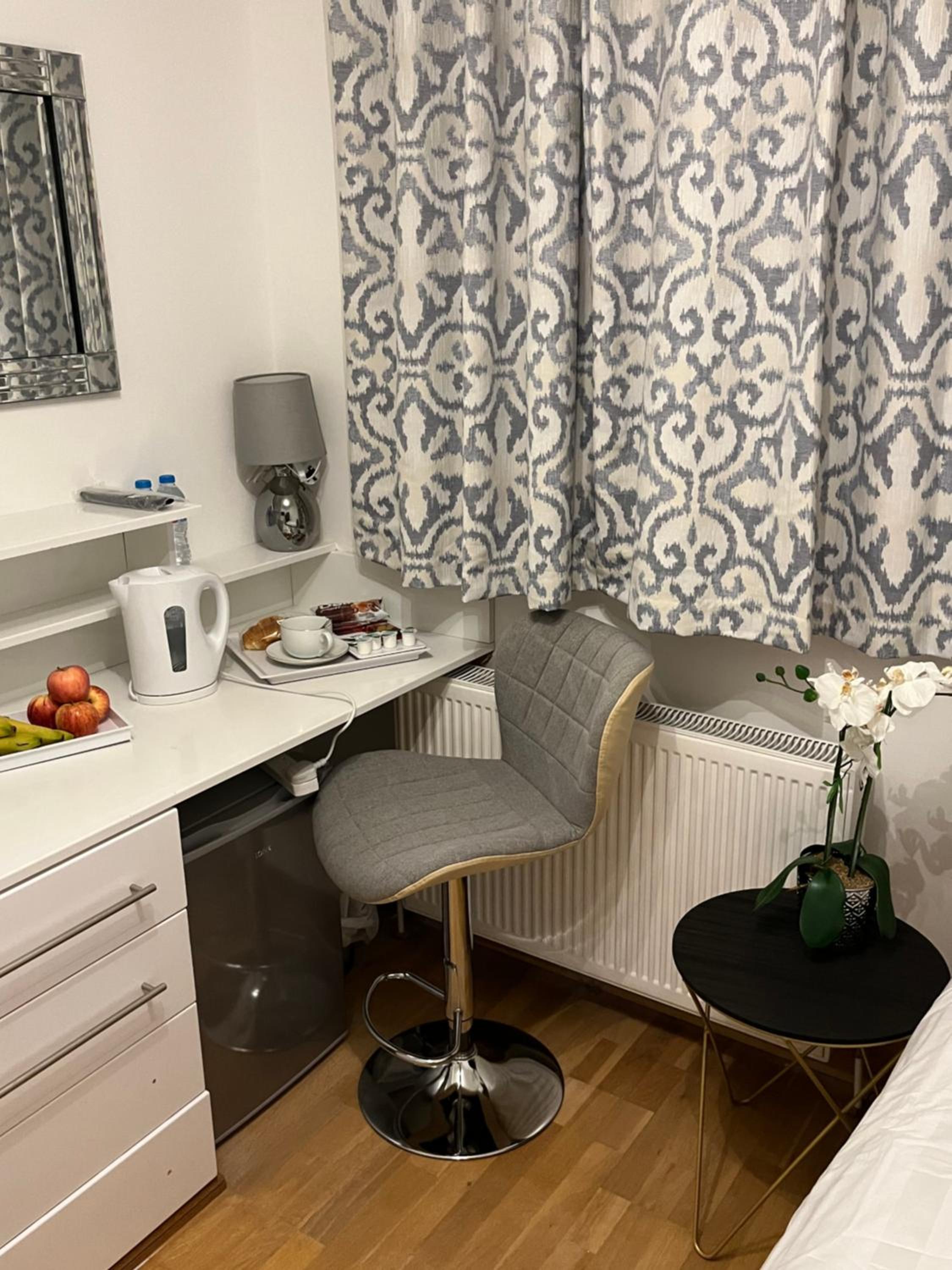 Single Room photo 3