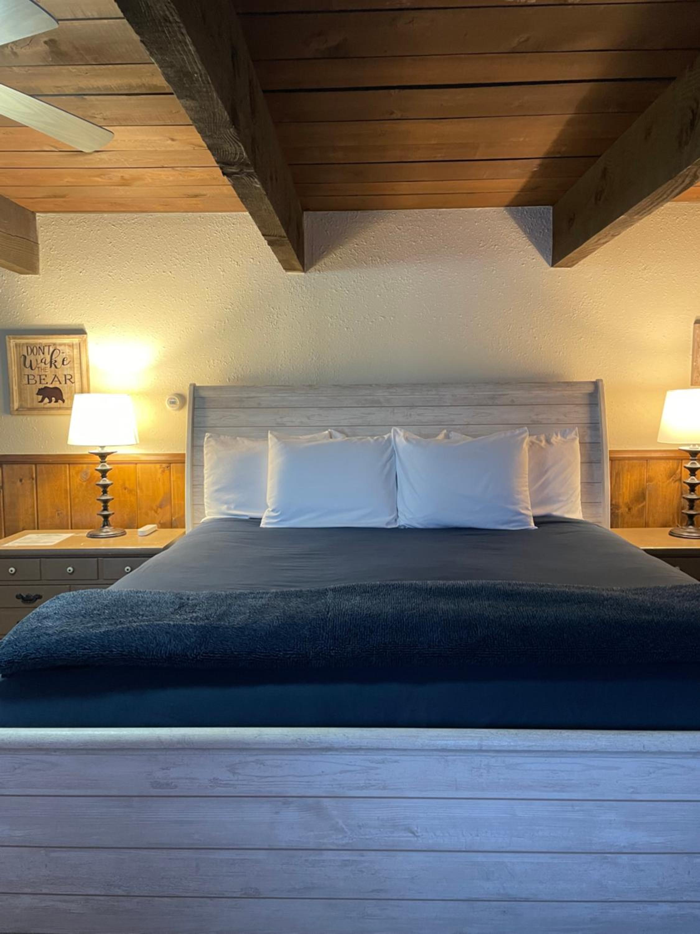 Quadruple Room with Mountain View photo 1