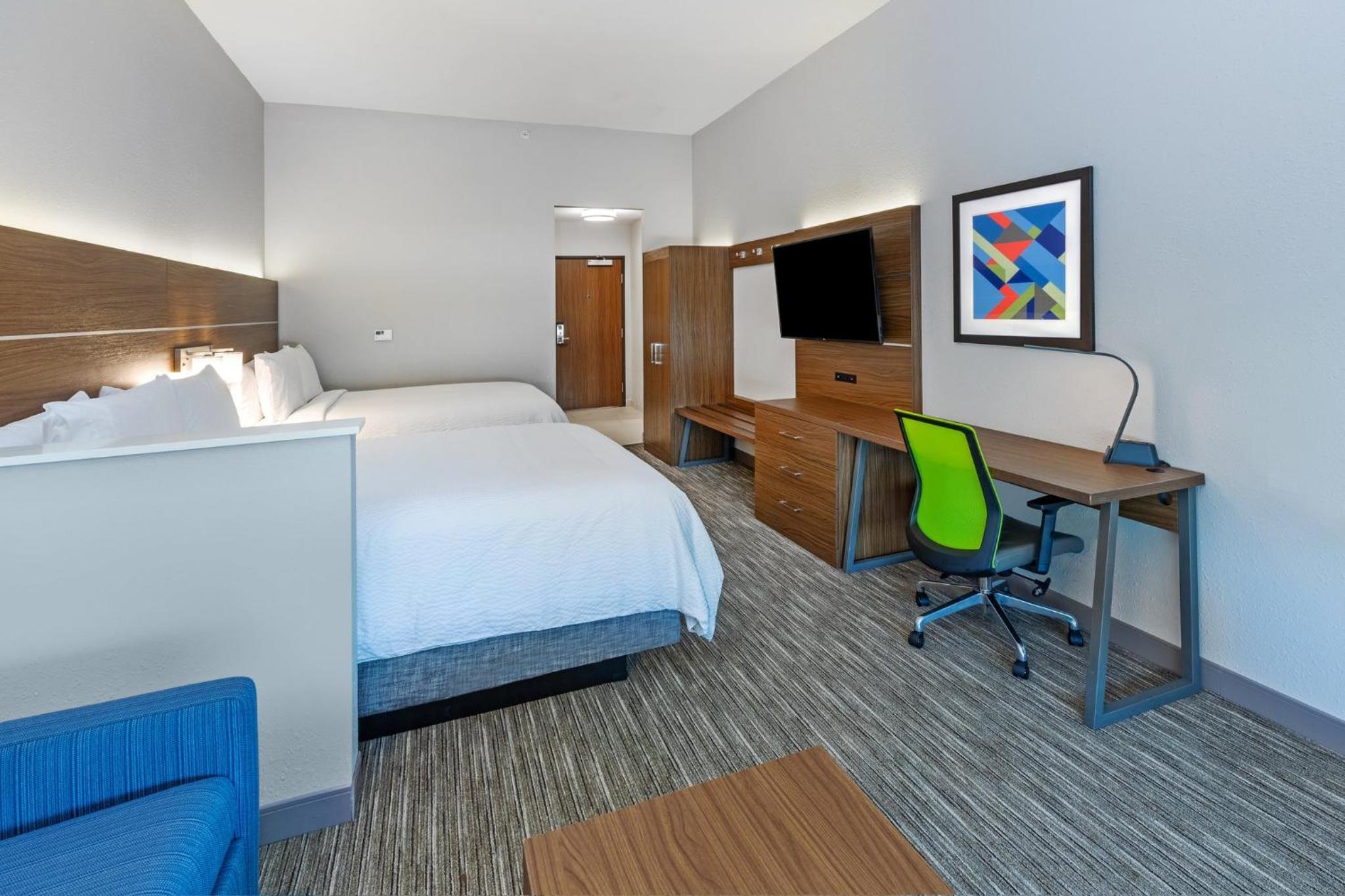 Suite with Two Beds - Non-Smoking - Photo 1